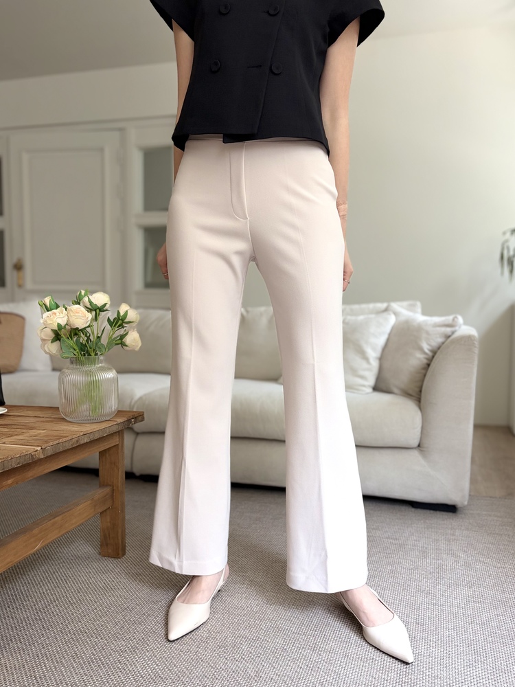 Pull-On Stretch Pants (Light Beige)