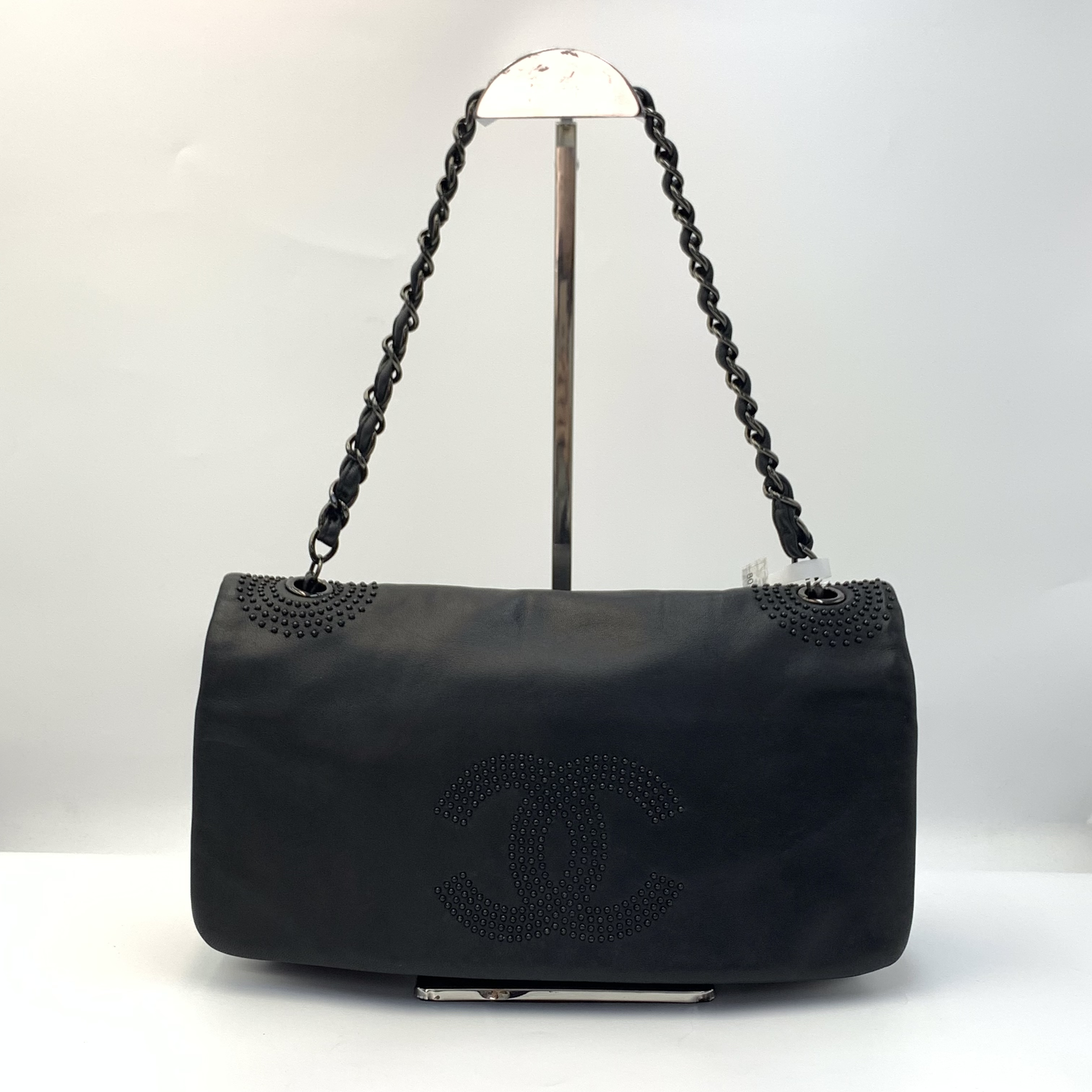 🔎有格調男女通用Chanel flap bag金屬黑色x碎釘