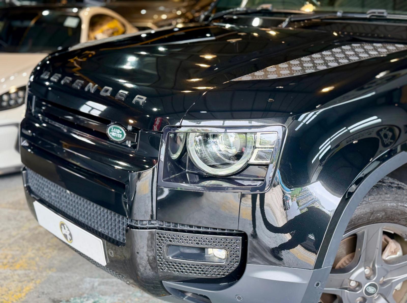 Land Rover Defender 90 D250 2023
