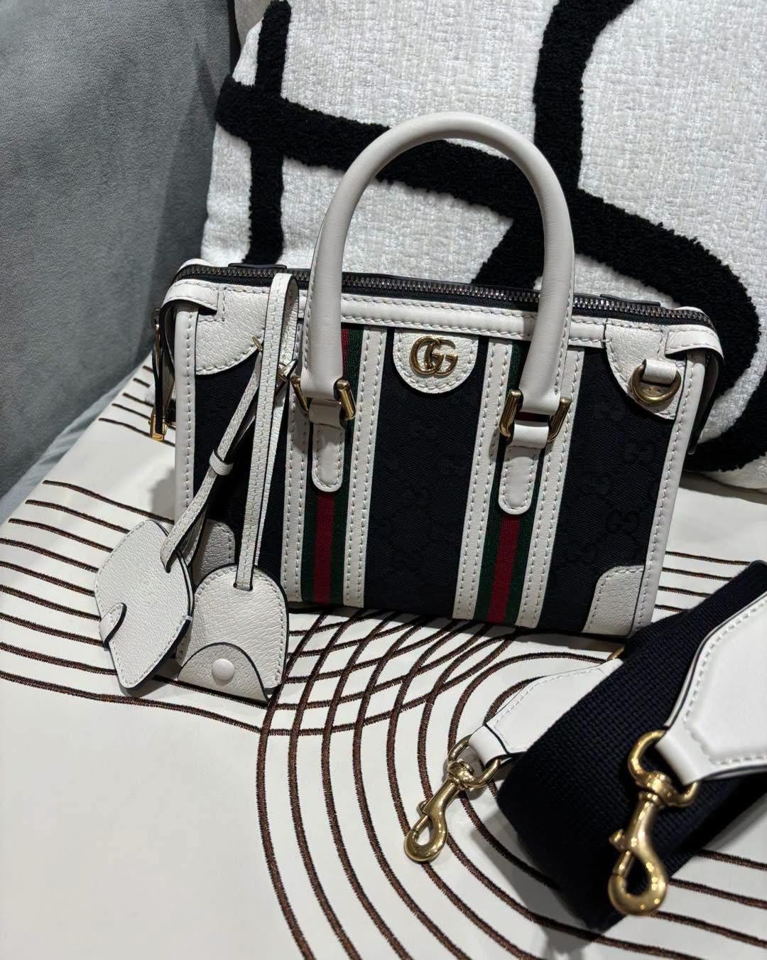 GUCCI Ophidia Mini Top Handle 2 way bag  100%Authentic,99%new unused ✅Tap ✅booklet✅ strap ✅dust bag  