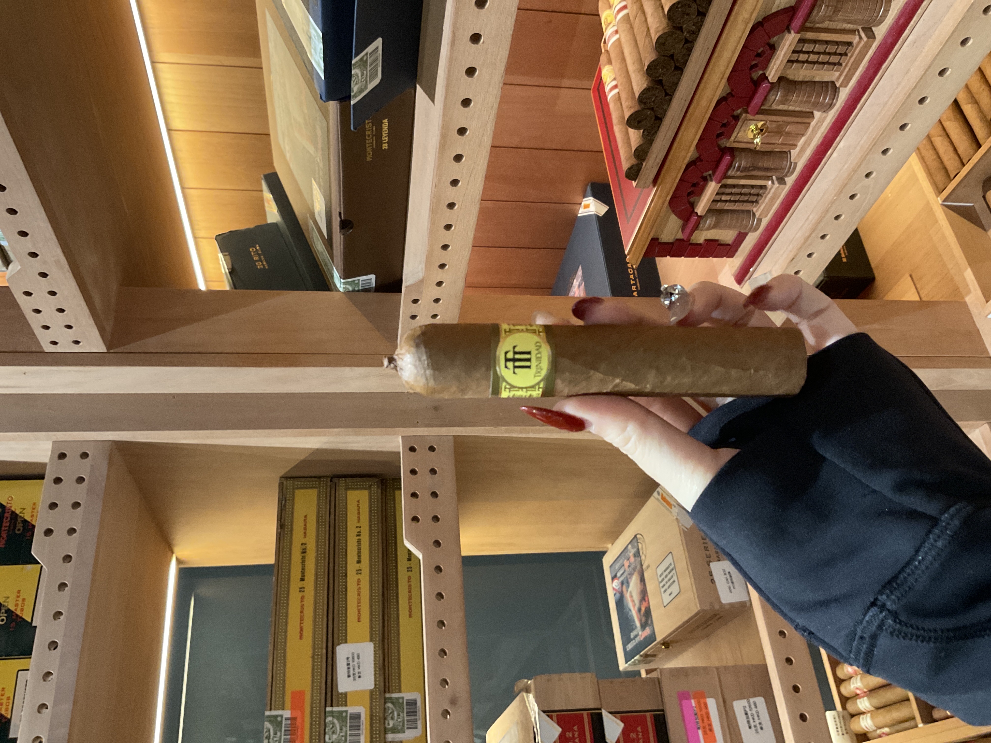 Trinidad千里達維達拖普斯Topes（單支）