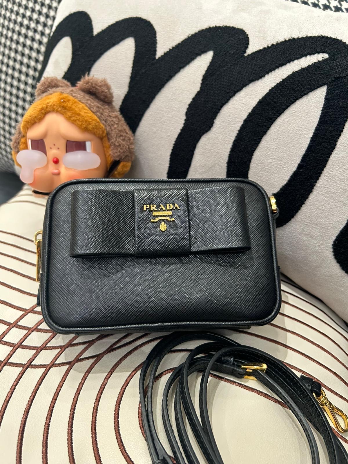 Prada Camera Bag 100%Authentic, 95%New 