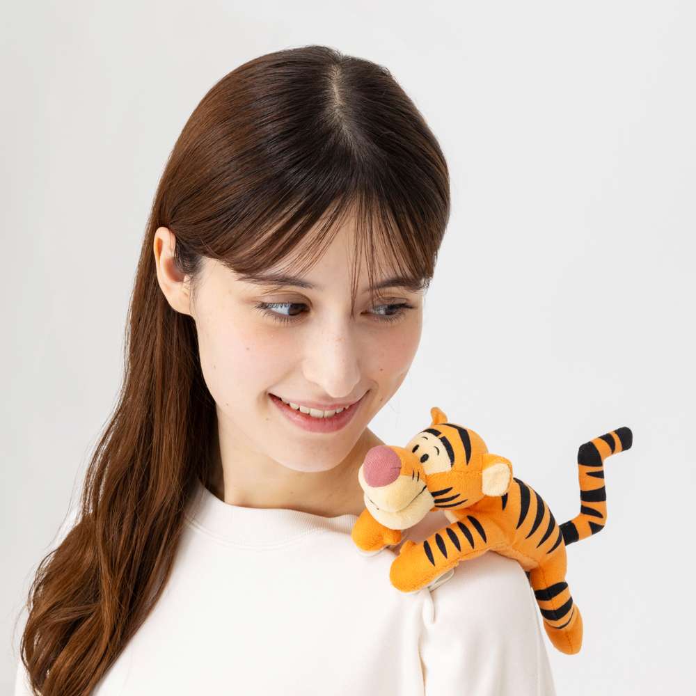 【預訂】TDR Tigger 夾肩公仔