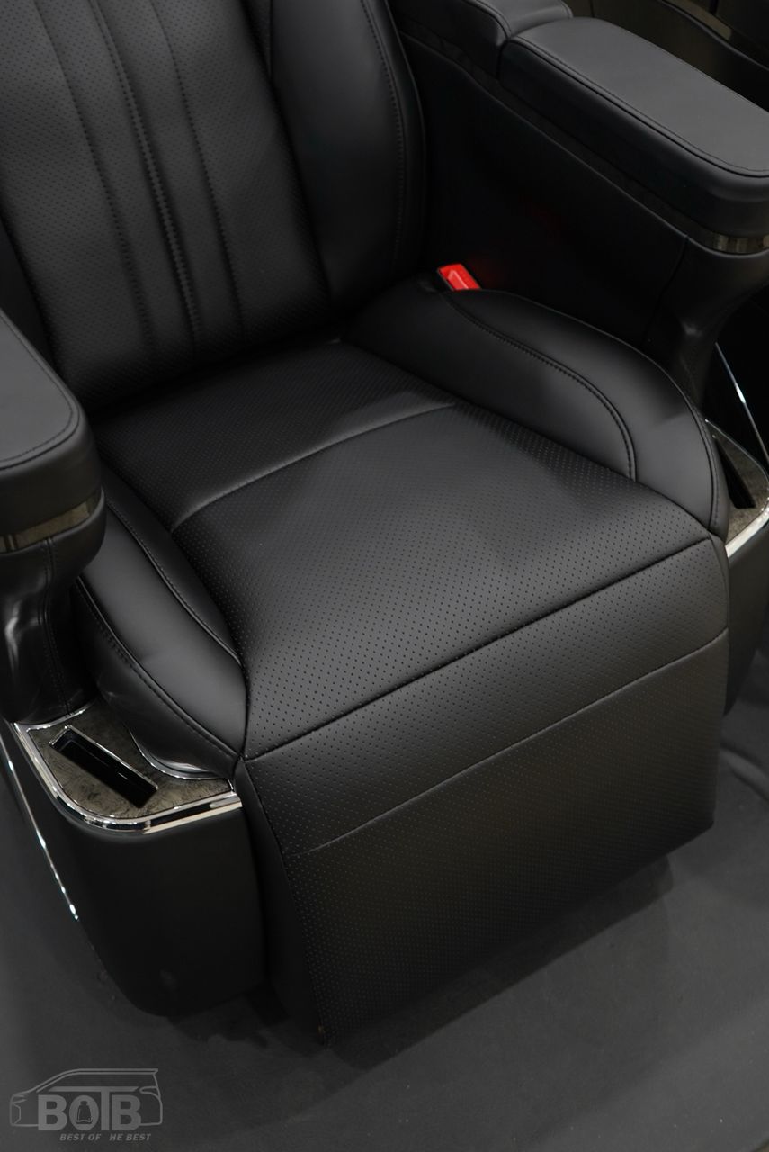 HIACE EXECUTIVE LOUNGE 2.0 PILOT SEAT / UNI-ST-6008-XTD