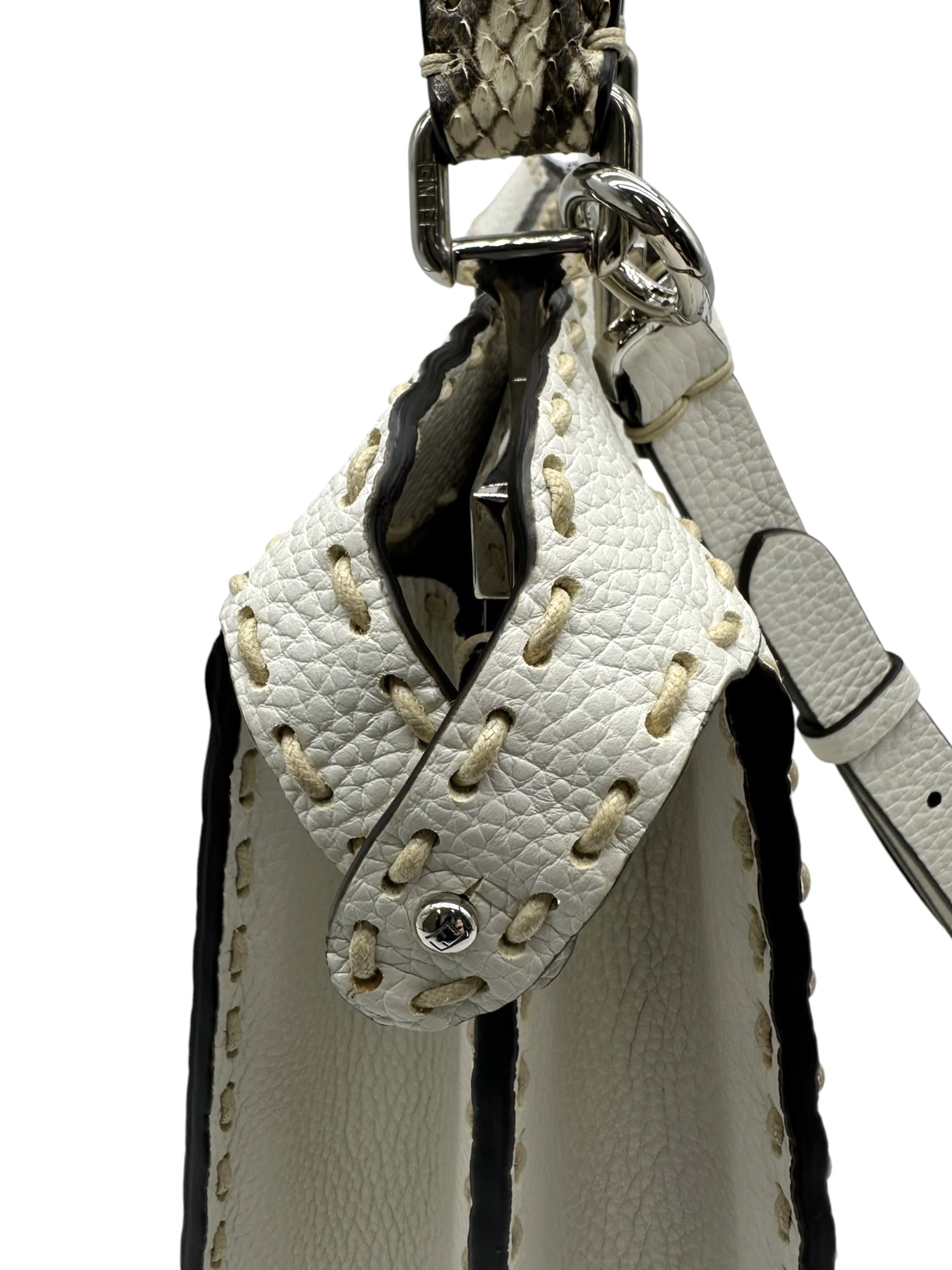 Pre-owned Fendi white Peekkaboo / Product Code: 061802