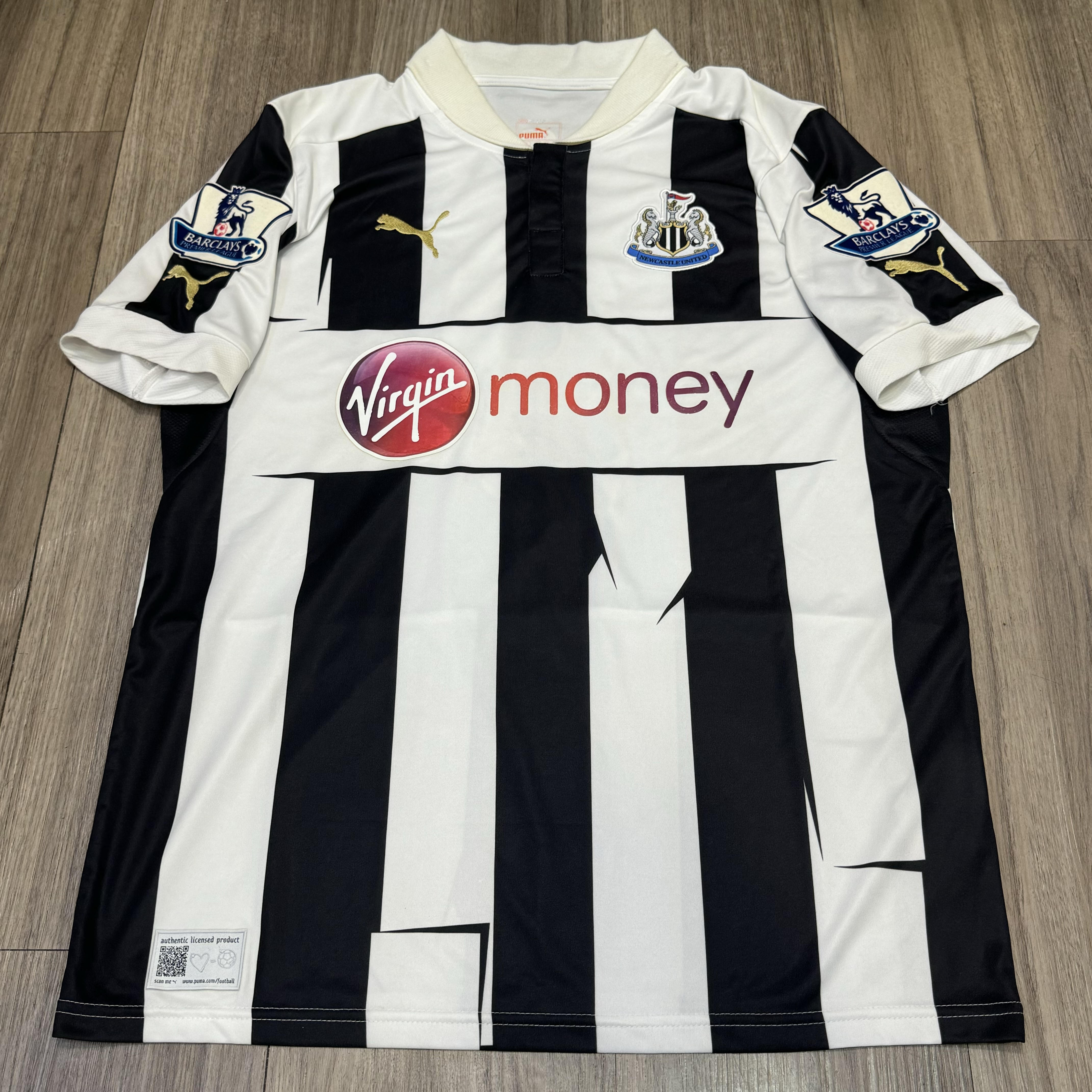 Newcastle United 12/13 home shirt #9 Cisse