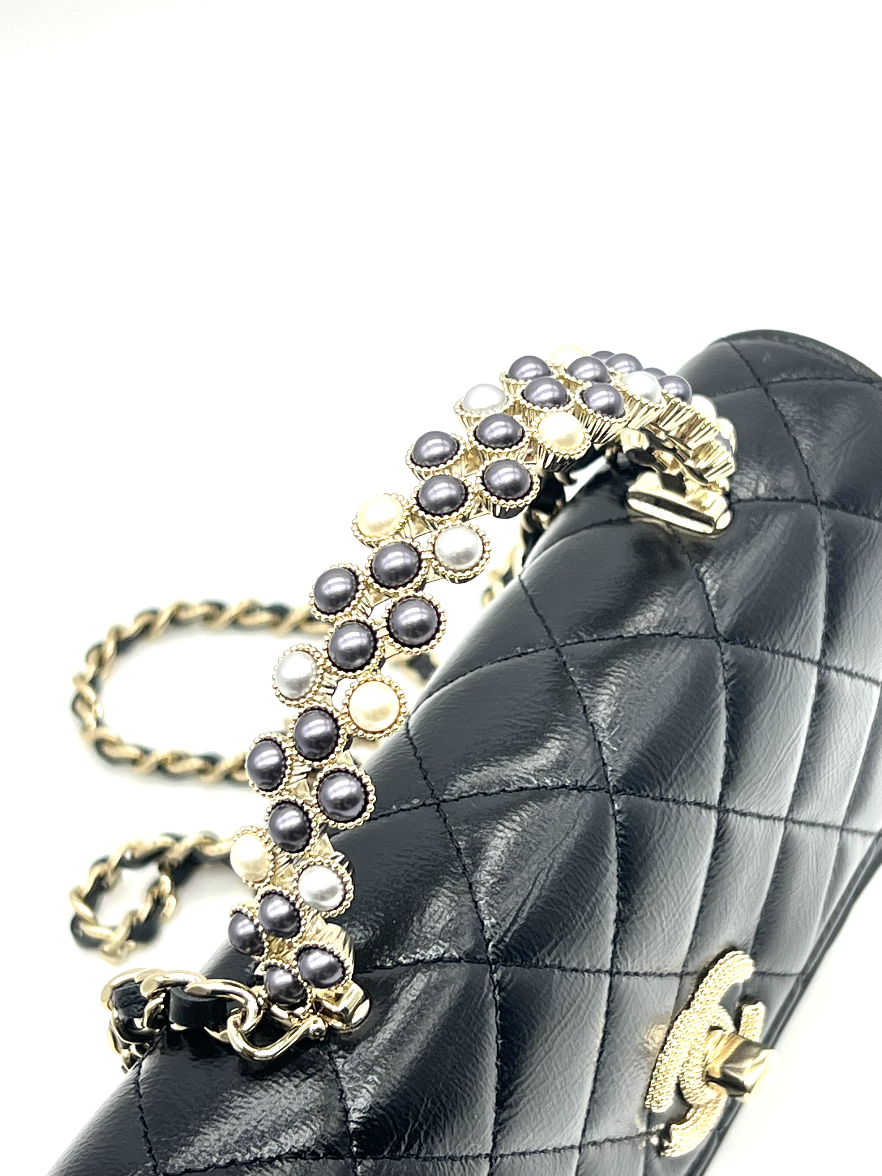 Pre-Owned CHANEL Camellia Handle Mini WOC Phone Holder / Product Code: 26042209