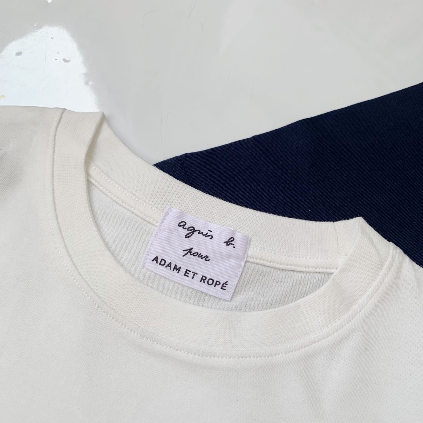 agnes b.前彩色恐龍印花短袖Tee