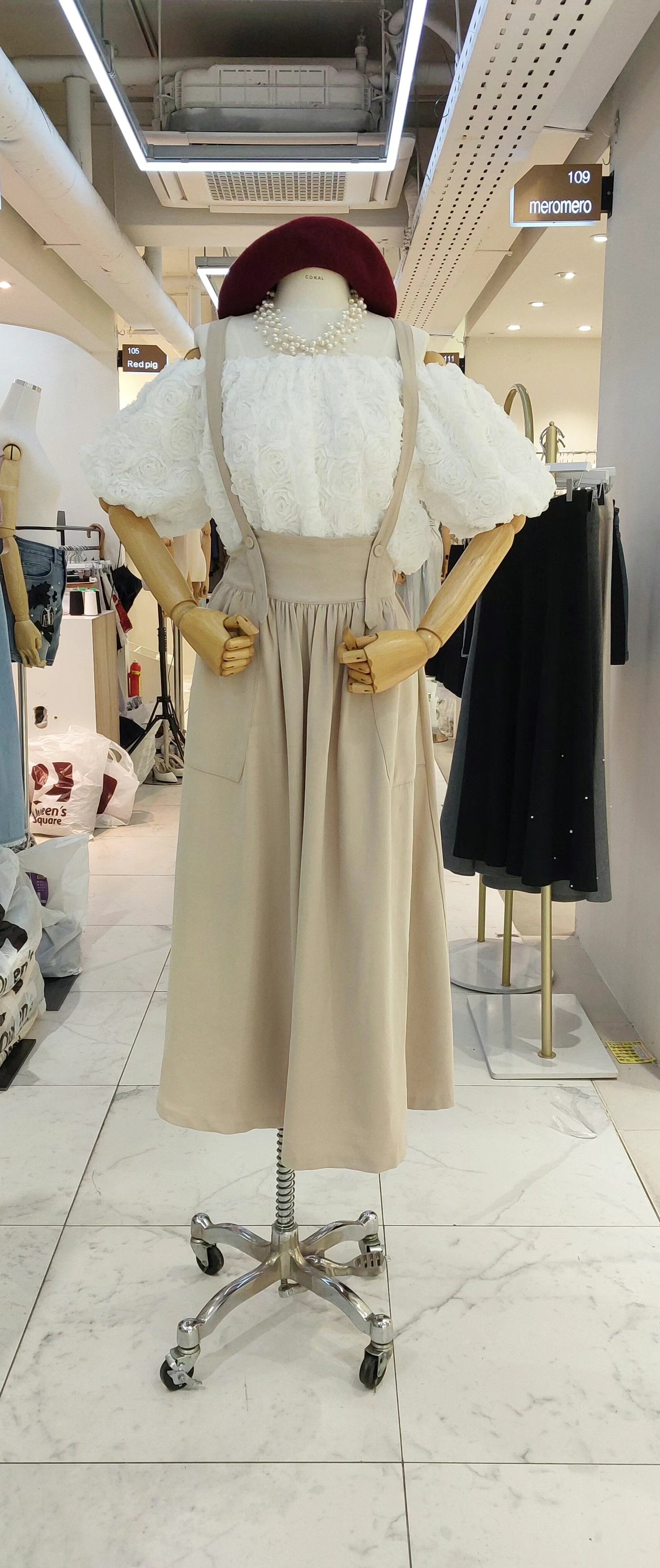 Elegant High-Waisted Suspender Skirt with Pockets ‖ 优雅高腰吊带裙（附口袋设计 ）KR0262115