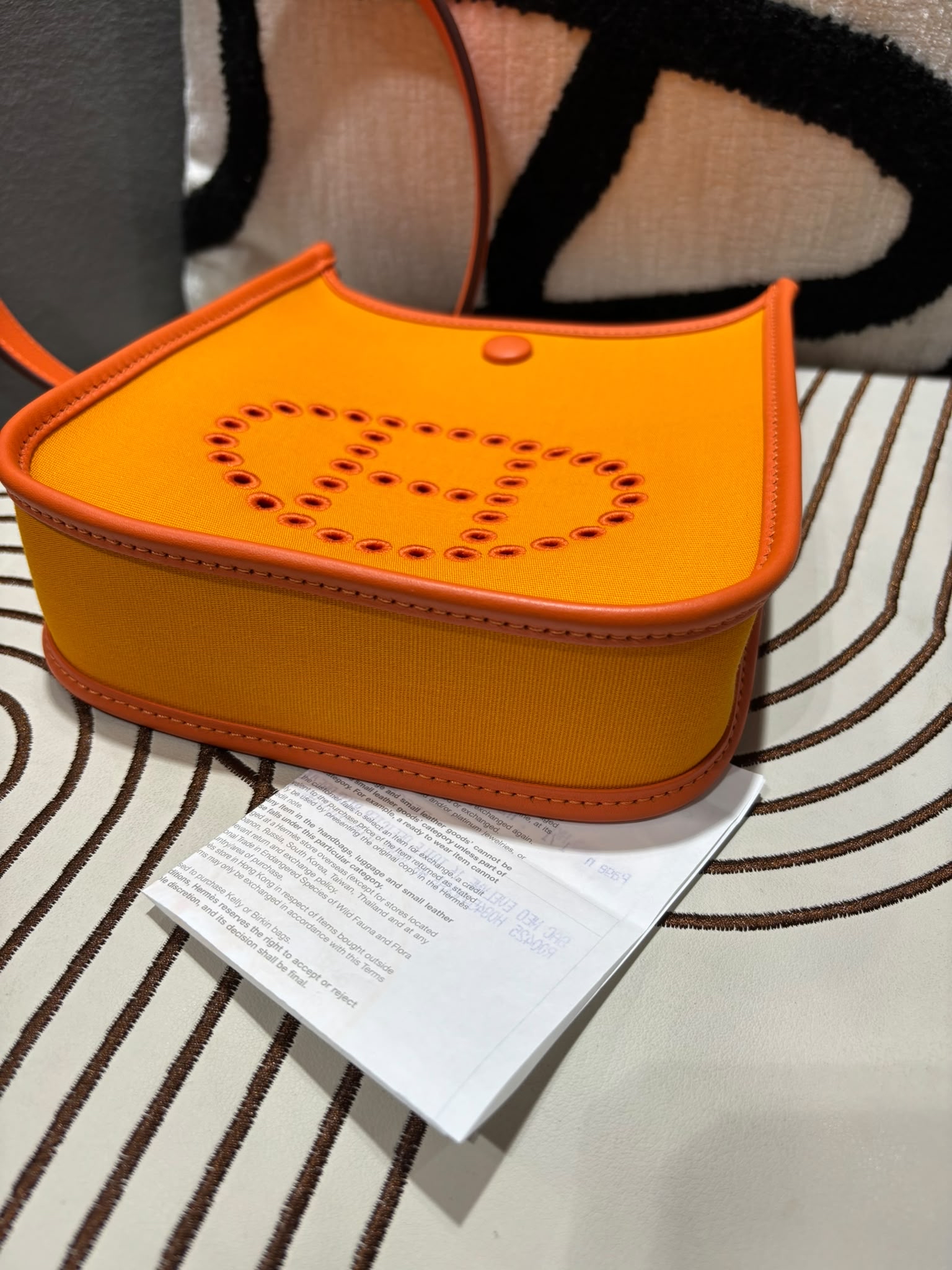 全新Hermes Mini Evelyne Limited Edition 限量版100%Authentic, 全新未使用品✅ 專門店收據✅Dust bag✅盒