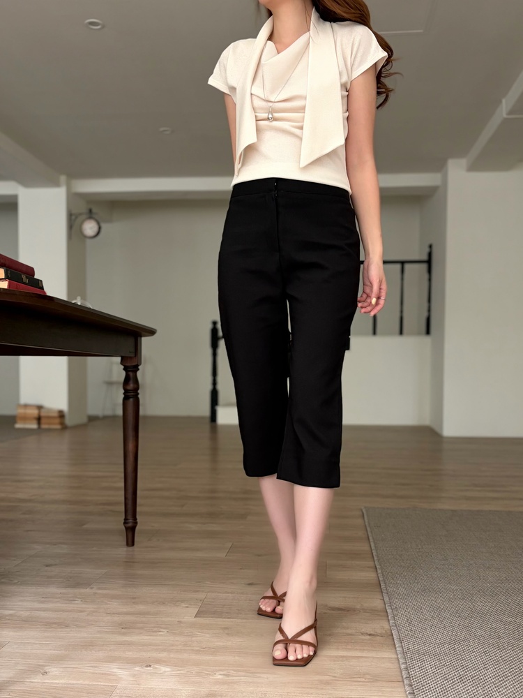 Side Slit Cropped Pants