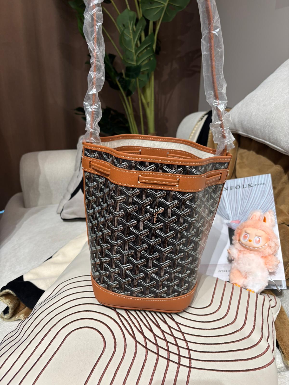 全新 Goyard Petit Bucket Tan 100%Authentic, brand New 全新 ✅收據✅Dust bag