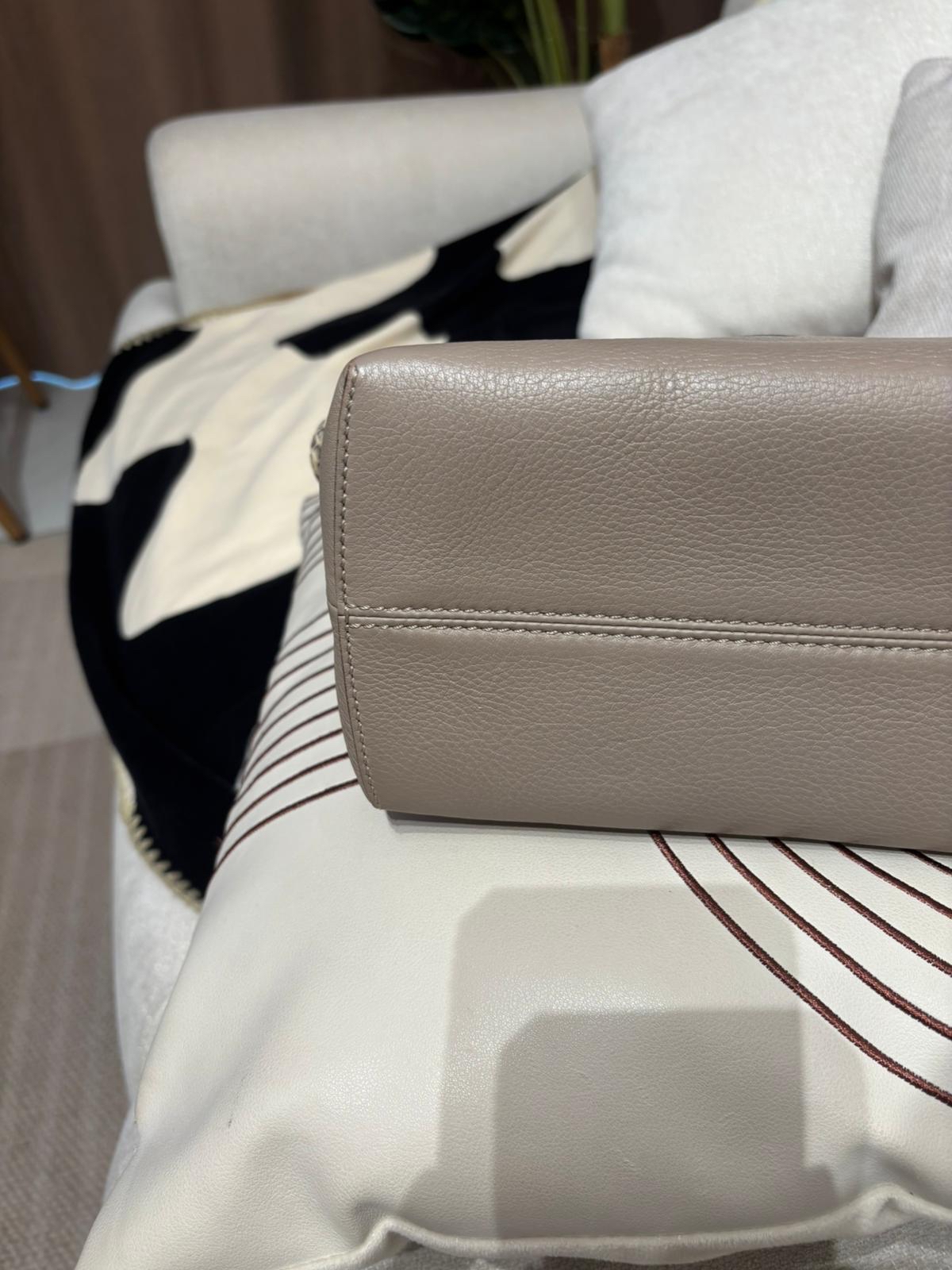 Fendi by the way medium 2way bag calfskin  100%Authentic ,88%new✅dust bag 