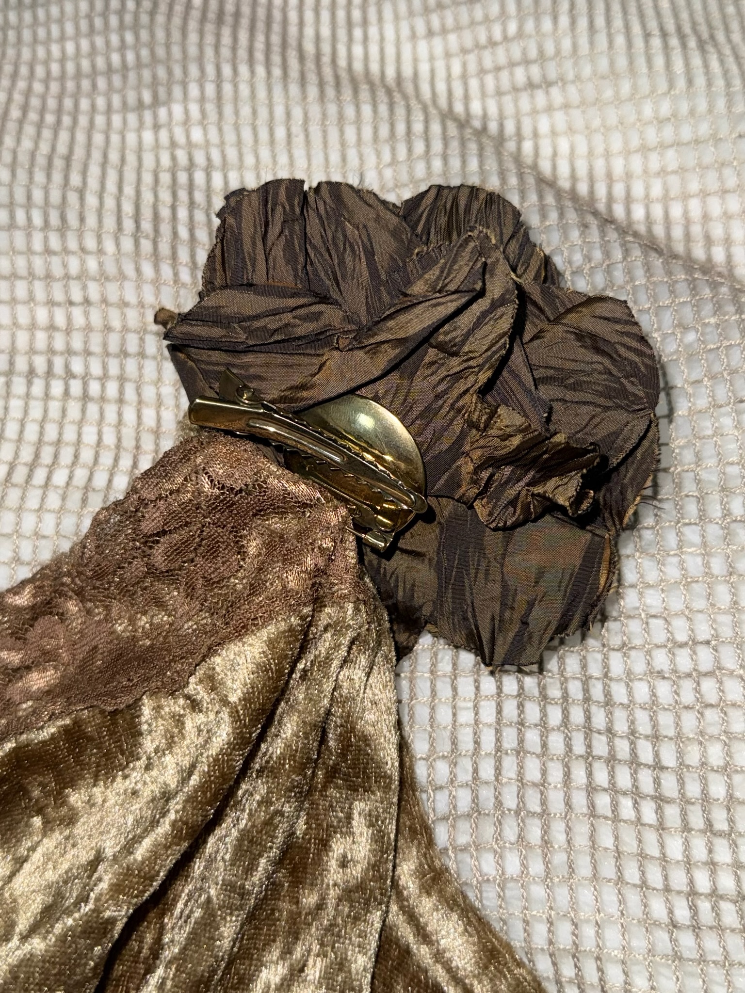 Vintage Fairycore Crushed Velvet Flower-Detail Cami Top