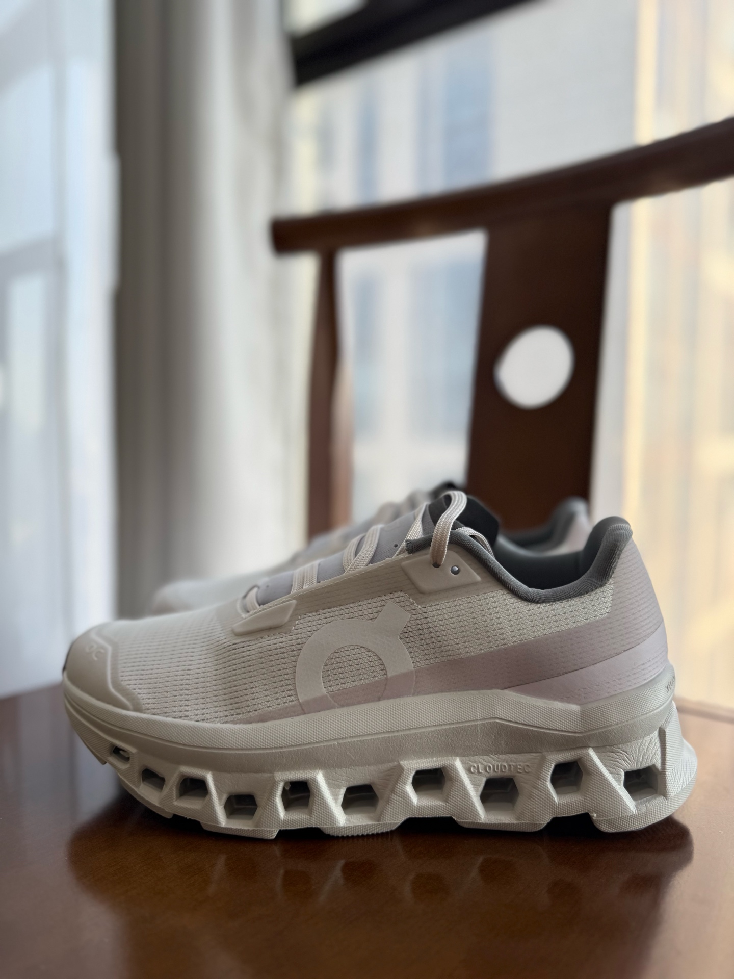 On Cloudmonster Void