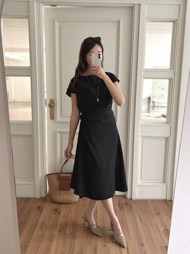 Belle Ruched Dress (Black)