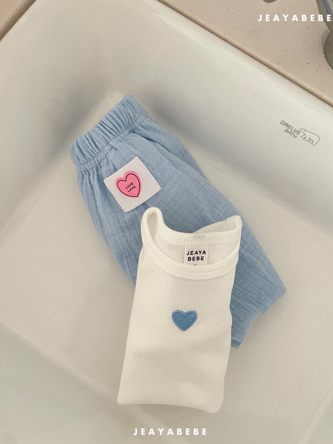 🇰🇷Jeayabebe set (tee+pants)