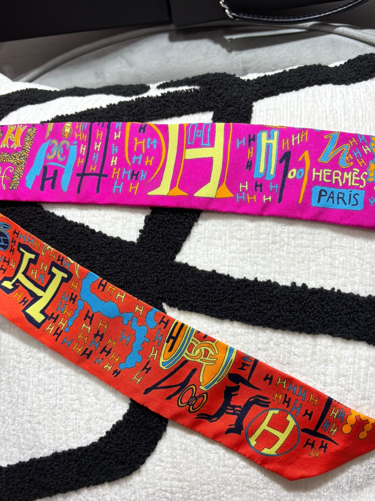 未使用品 Hermes Twilly 100%Authentic, Unused ☑️Box