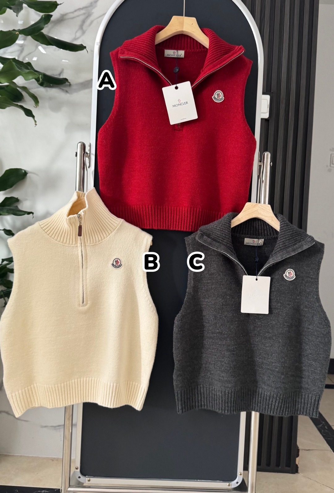 MONCLER 半拉鍊針織背心