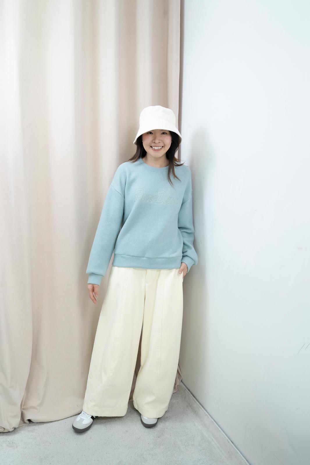 可機洗免燙軟糯文字上衣（淡湖水綠色）