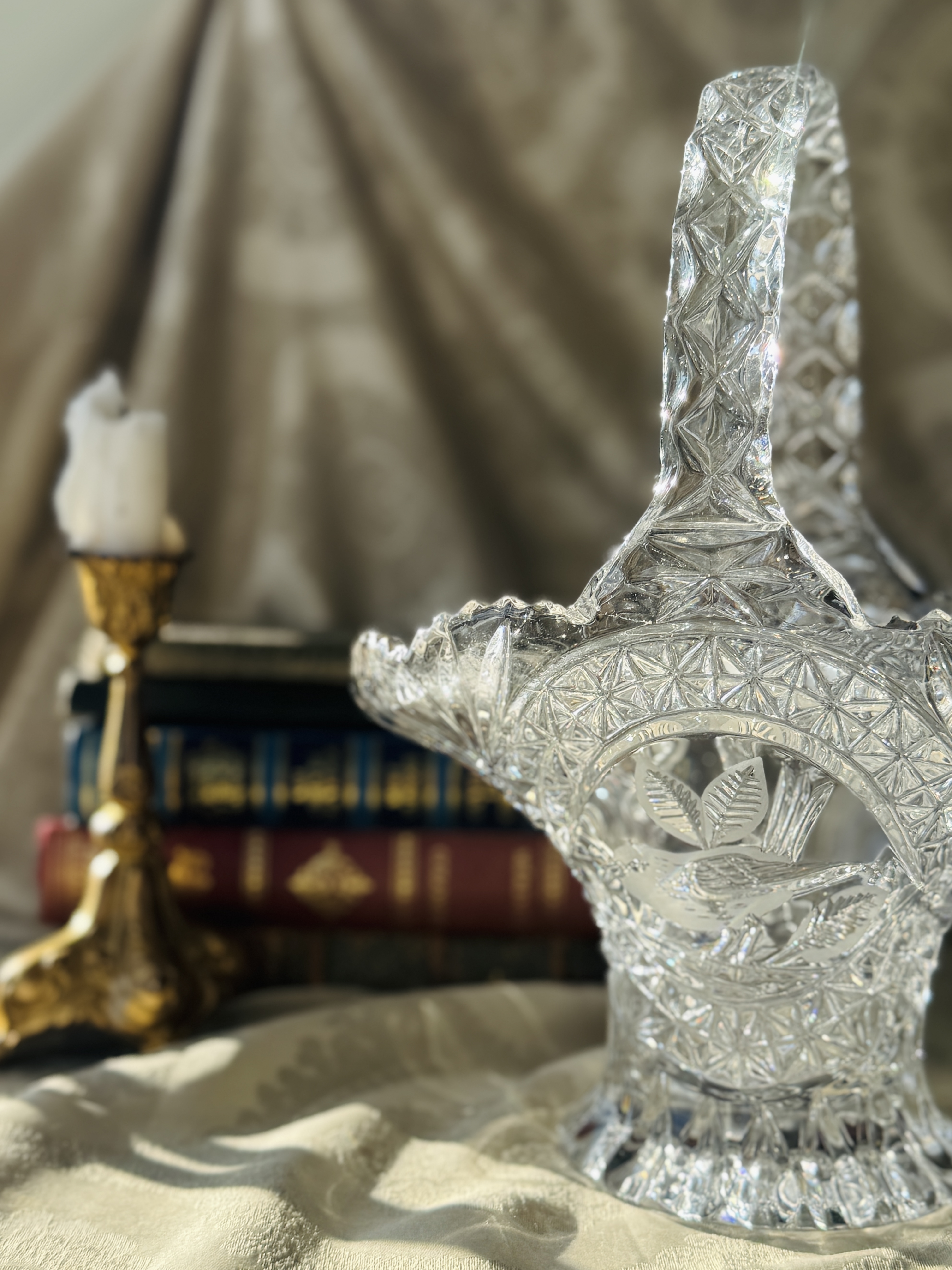 C.a. 1970s–1980s German Hofbauer "The Byrdes Collection" Bird Motif Crystal Deep Basket (MT2587)