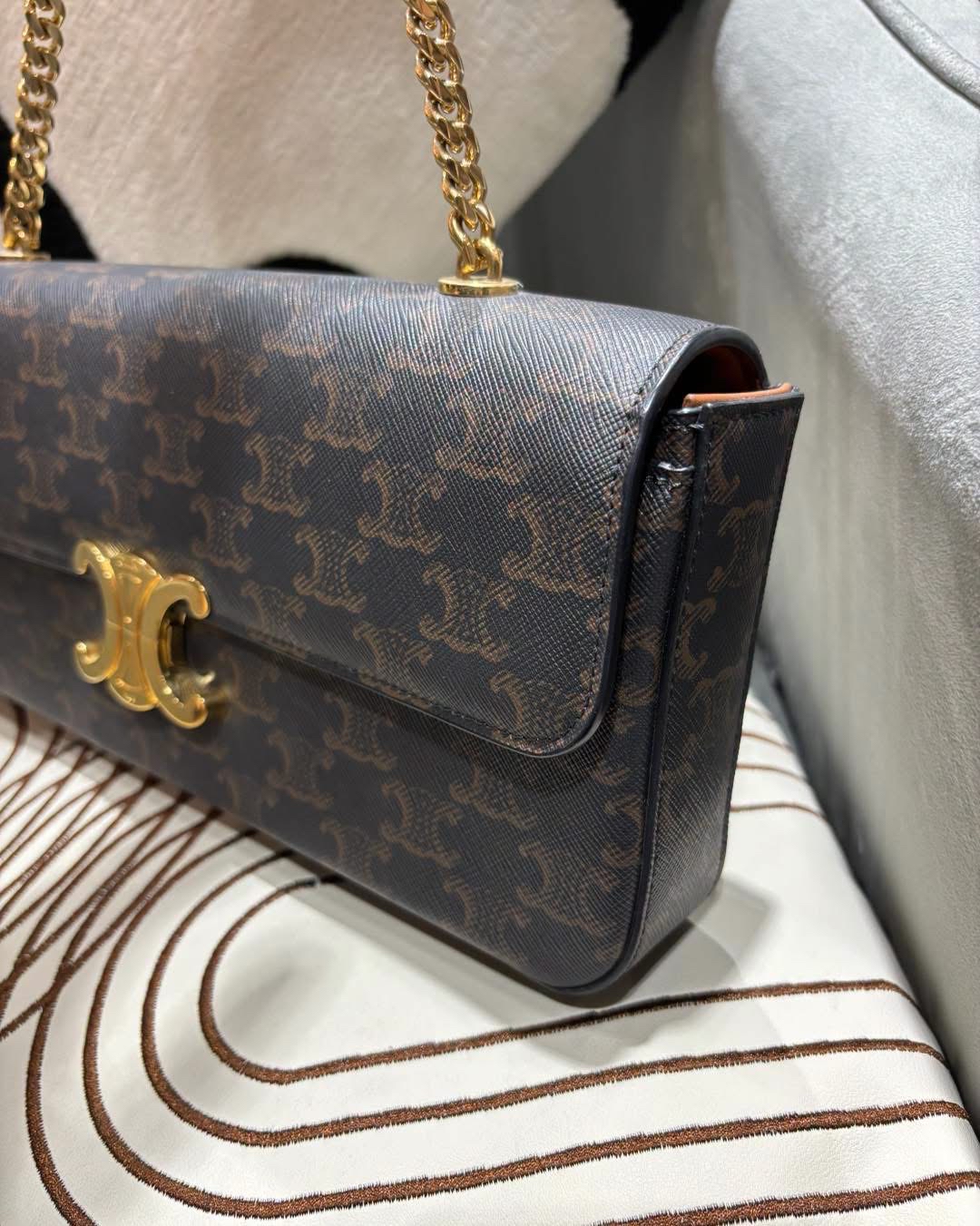 Celine triomphe chain shoulder bag  100%Authentic,98%new ✅dust bag 