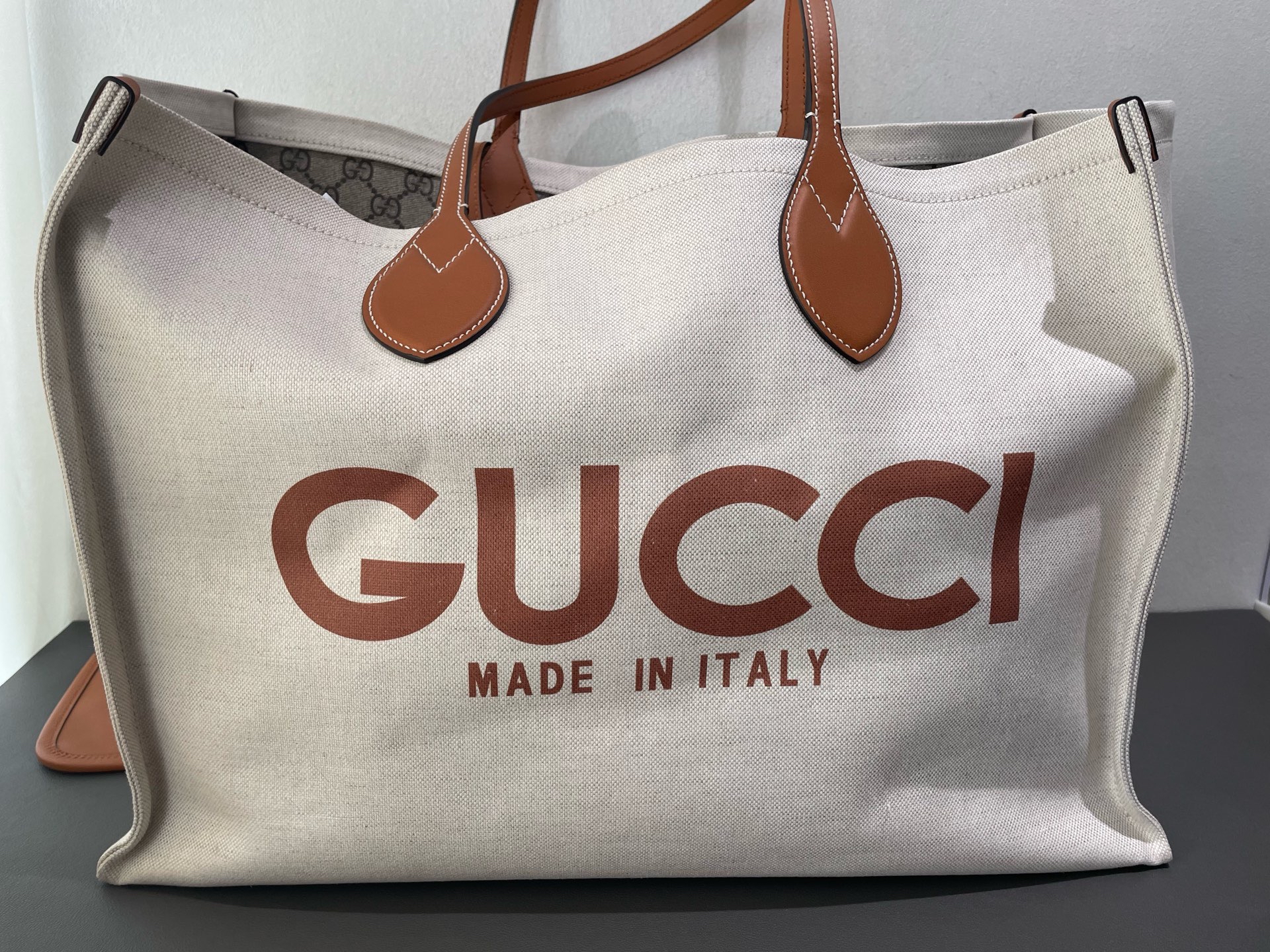 ［預訂貨品］GUCCI米白色帆布雙面tote bag