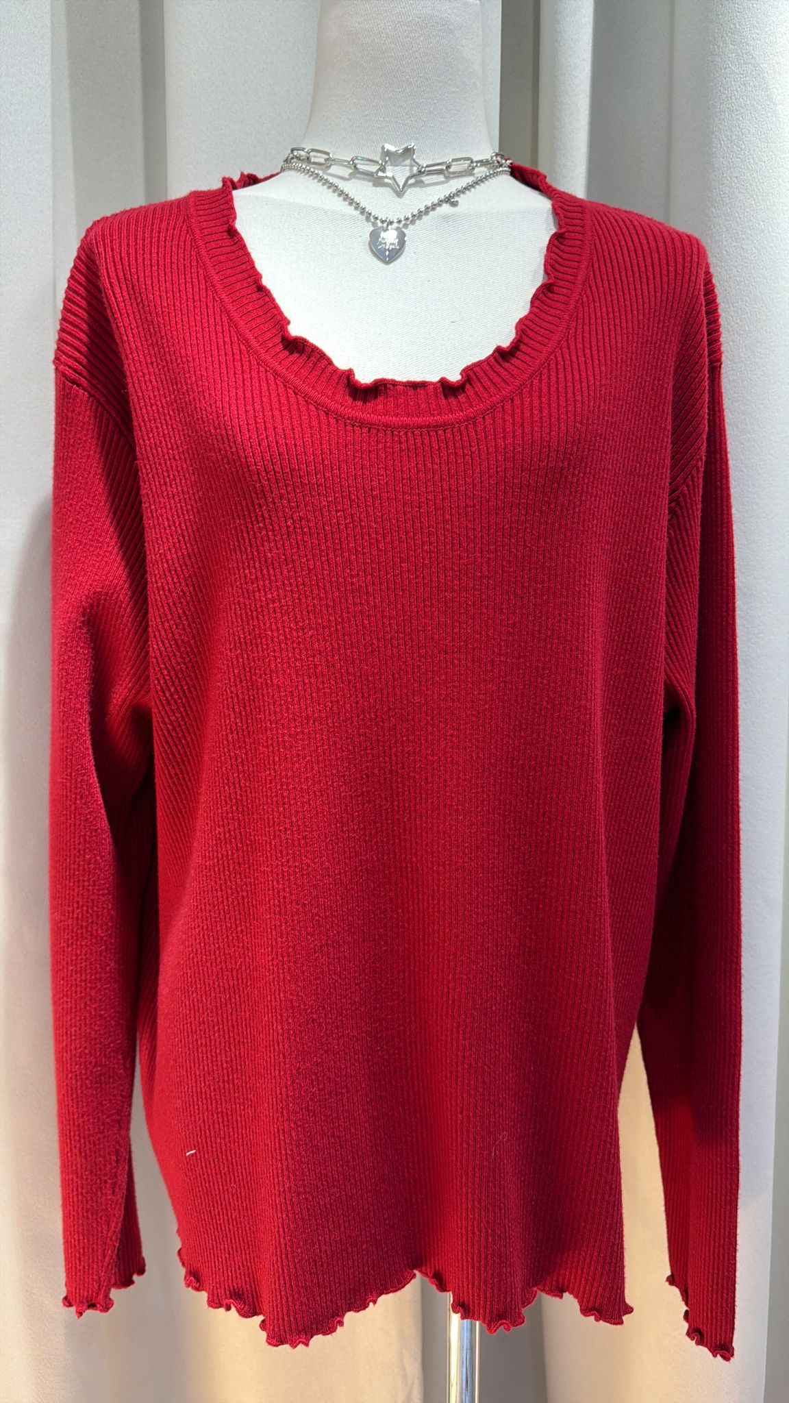 鬆身紅色圓領長袖針織衫