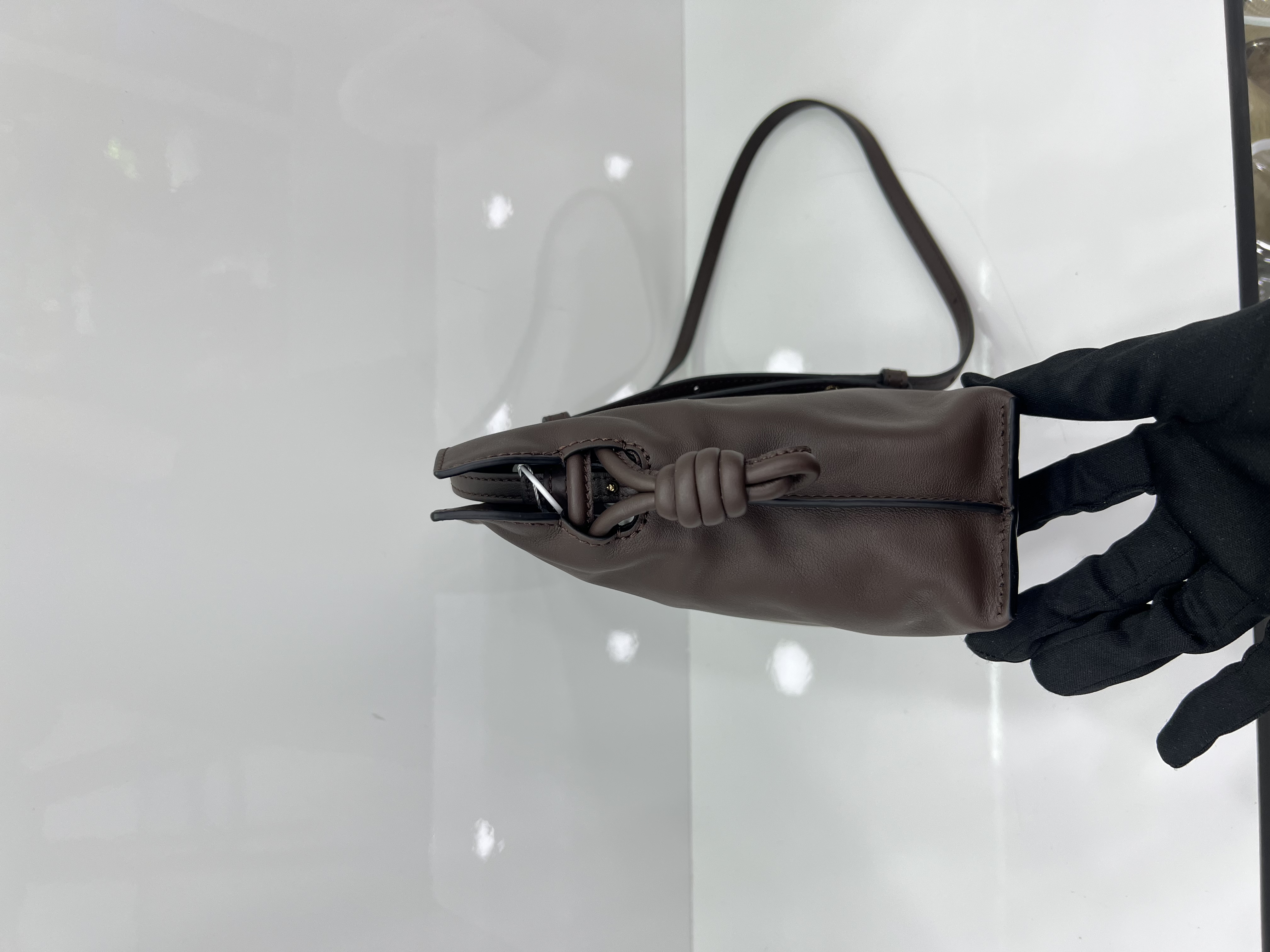 直播貨品 |  [1個-$100 2個-$300］ EE20