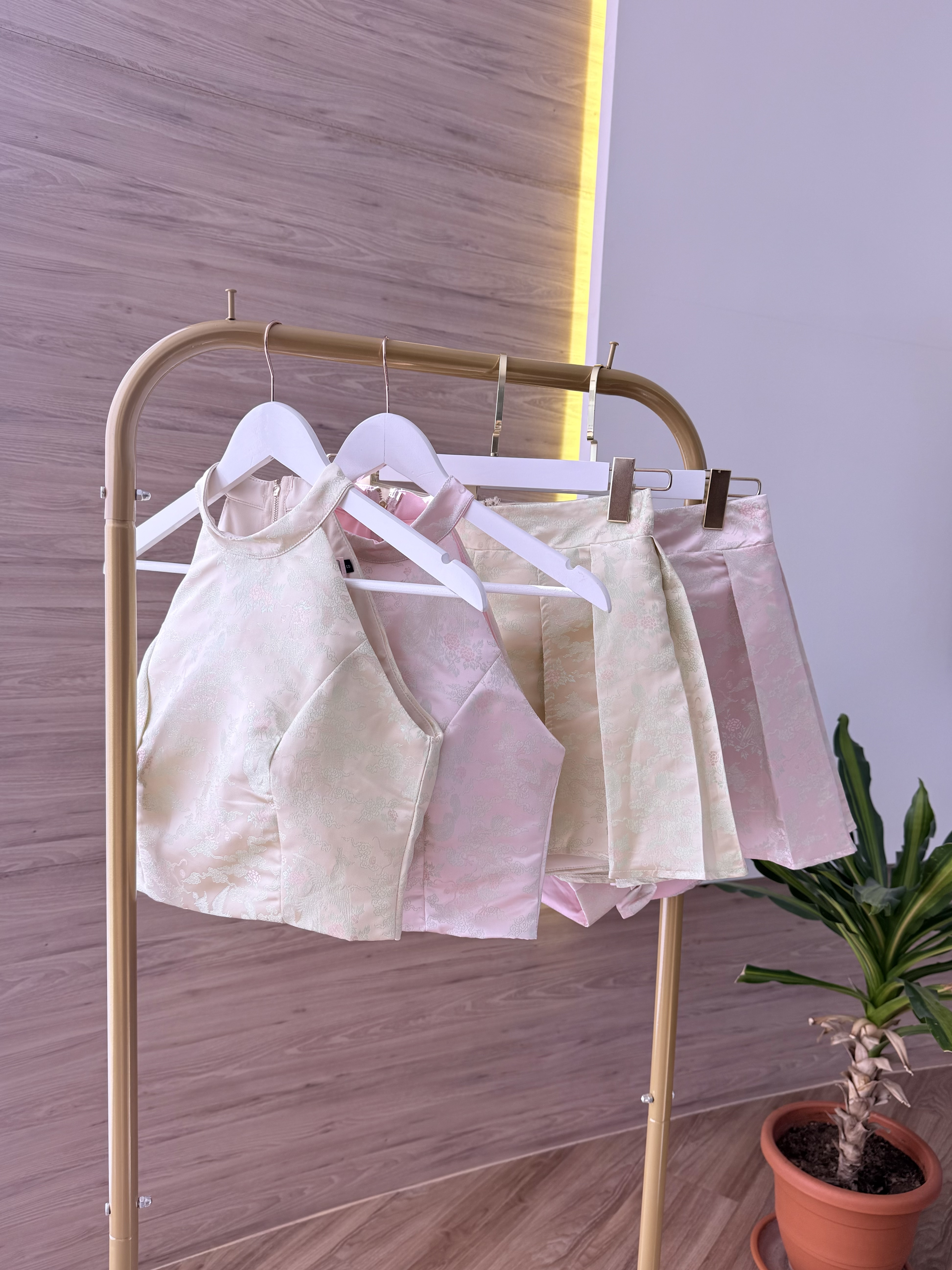 Rosalie Oriental Set Wear