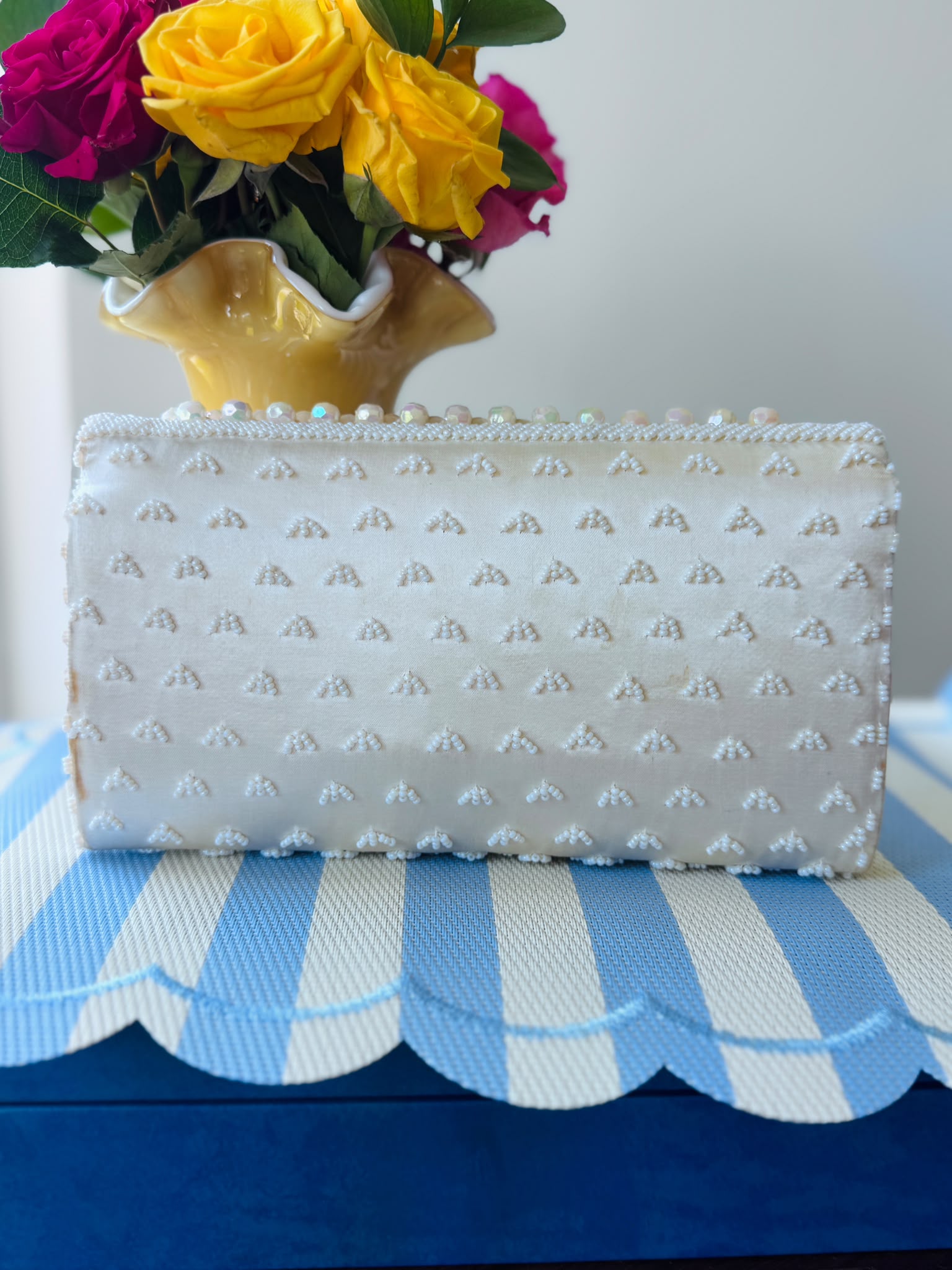 C.a. 1960s Made in Hong Kong Iridescent Beaded Satin Clutch (MT2600)