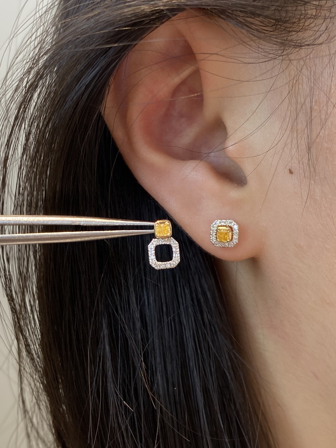 18K Yellow Diamond Earrings 
