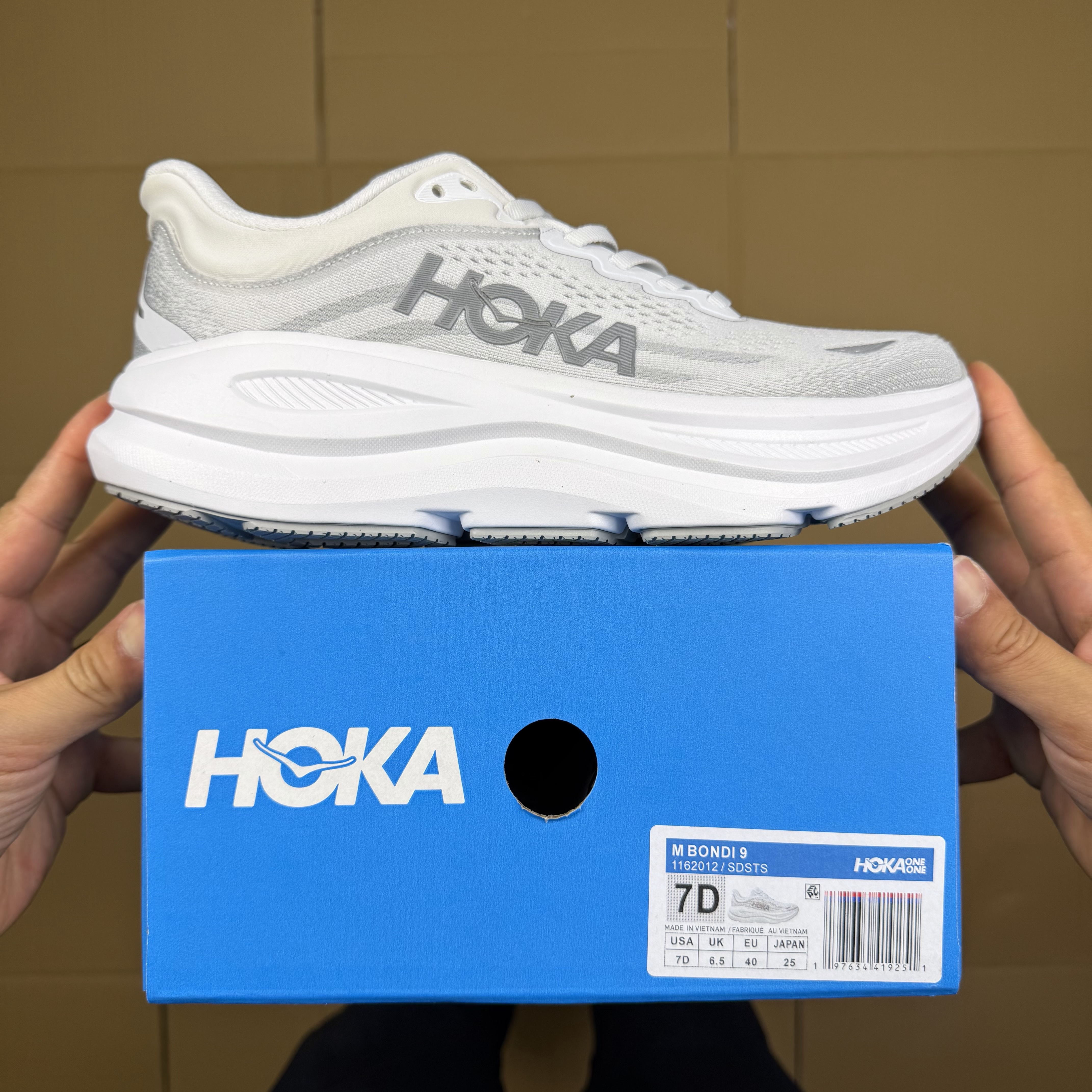 Hoka One One Bondi 9 