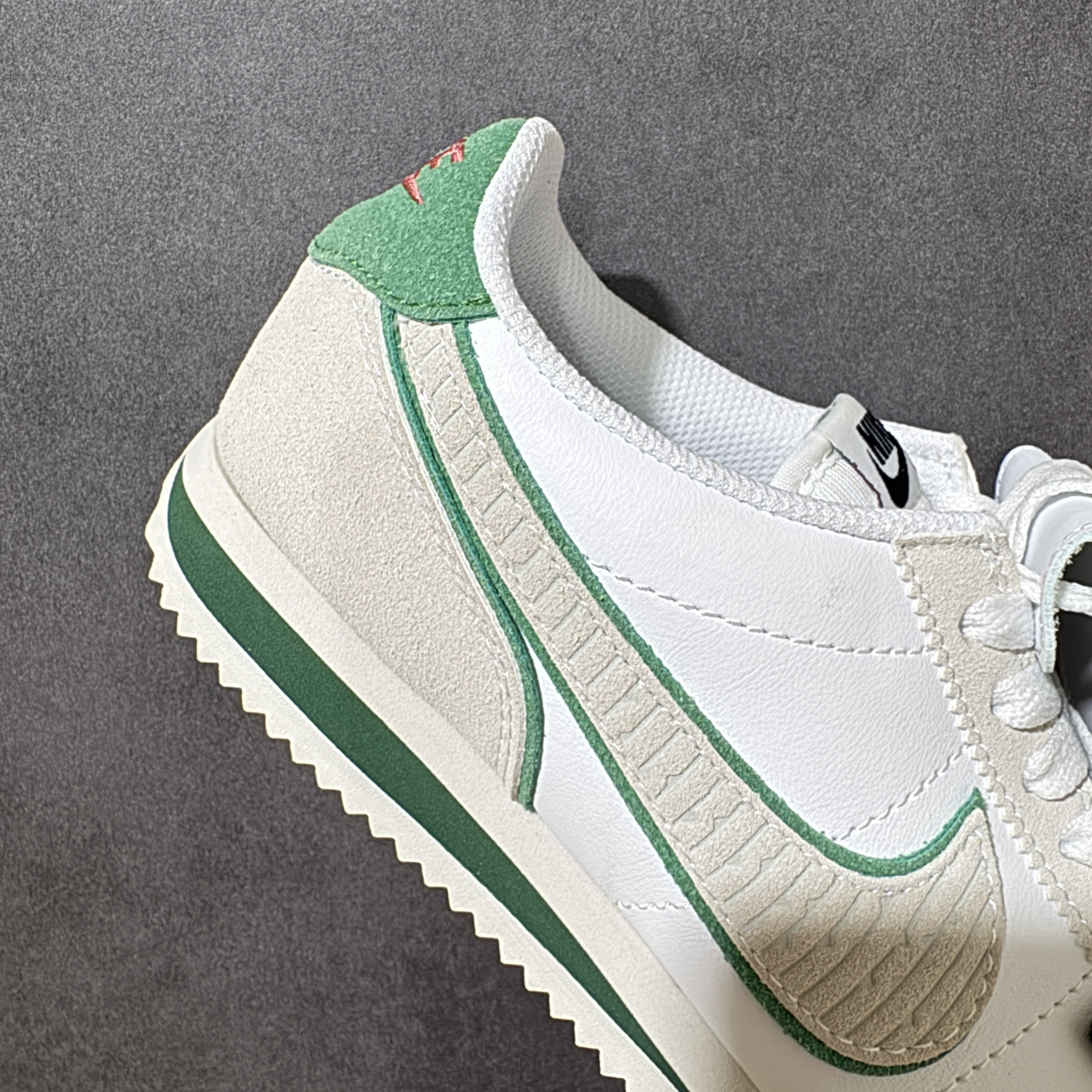 Nike Cortez FQ0259-110