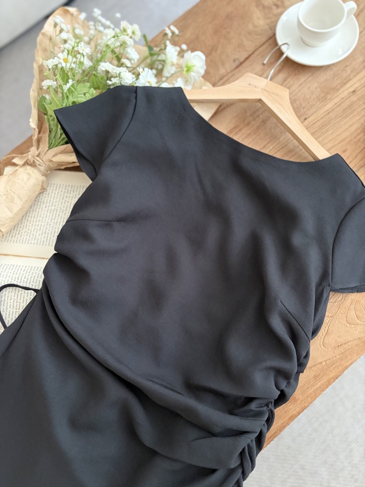 Belle Ruched Dress (Black)