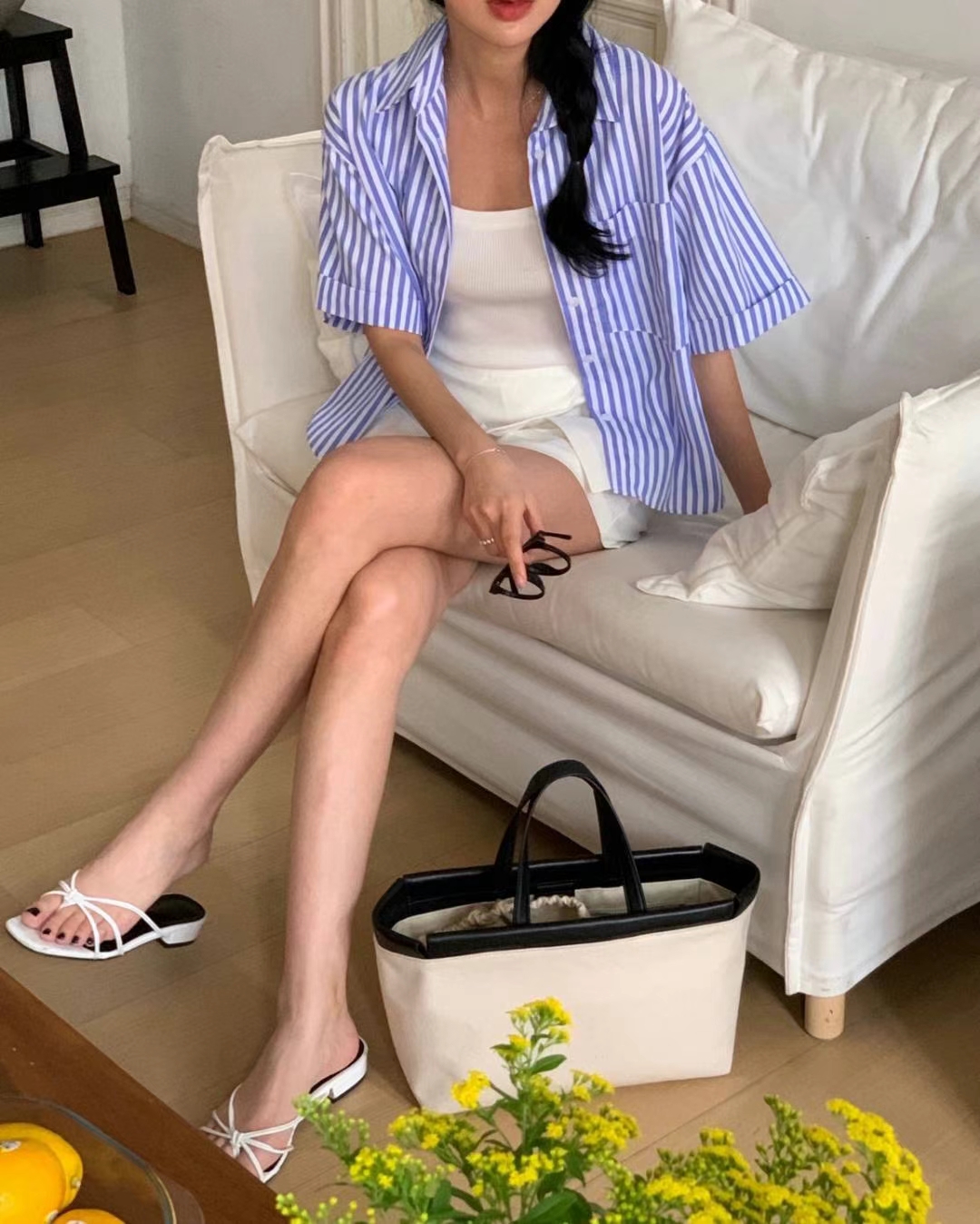 Loose-Fit Blue and White Striped Short Sleeve Shirt ‖ 蓝白条纹宽松短袖衬衫 KR0184442