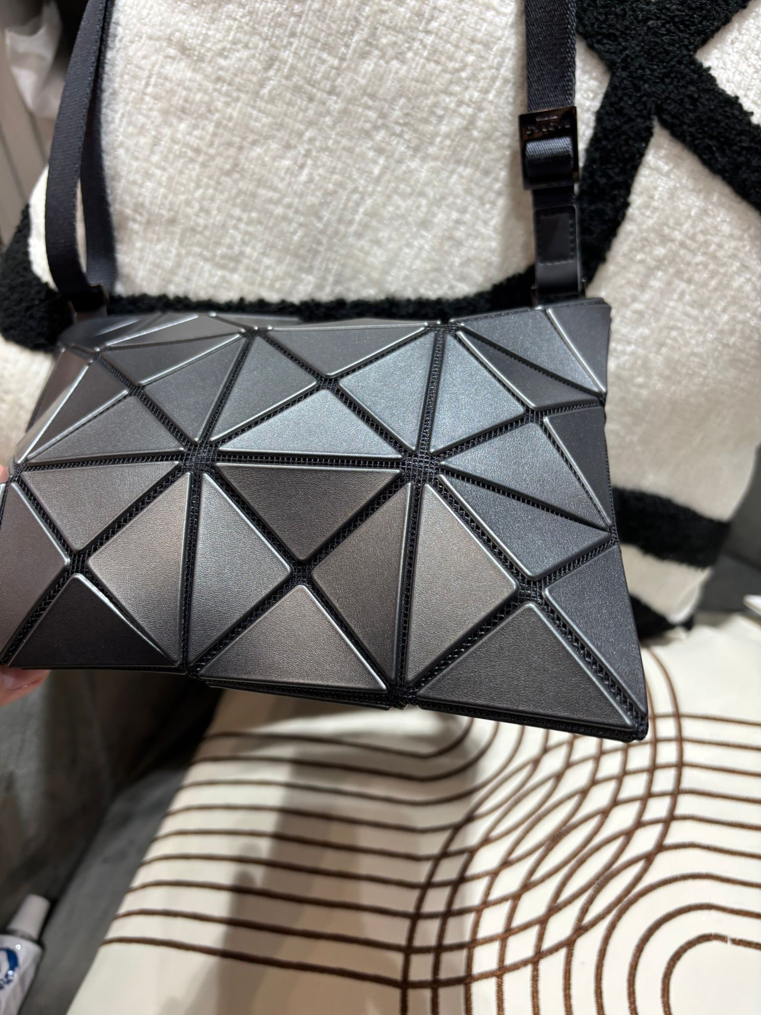 Issey Miyake bao bao Crossbody Bag 100%Authentic,98%new ✅dust bag 