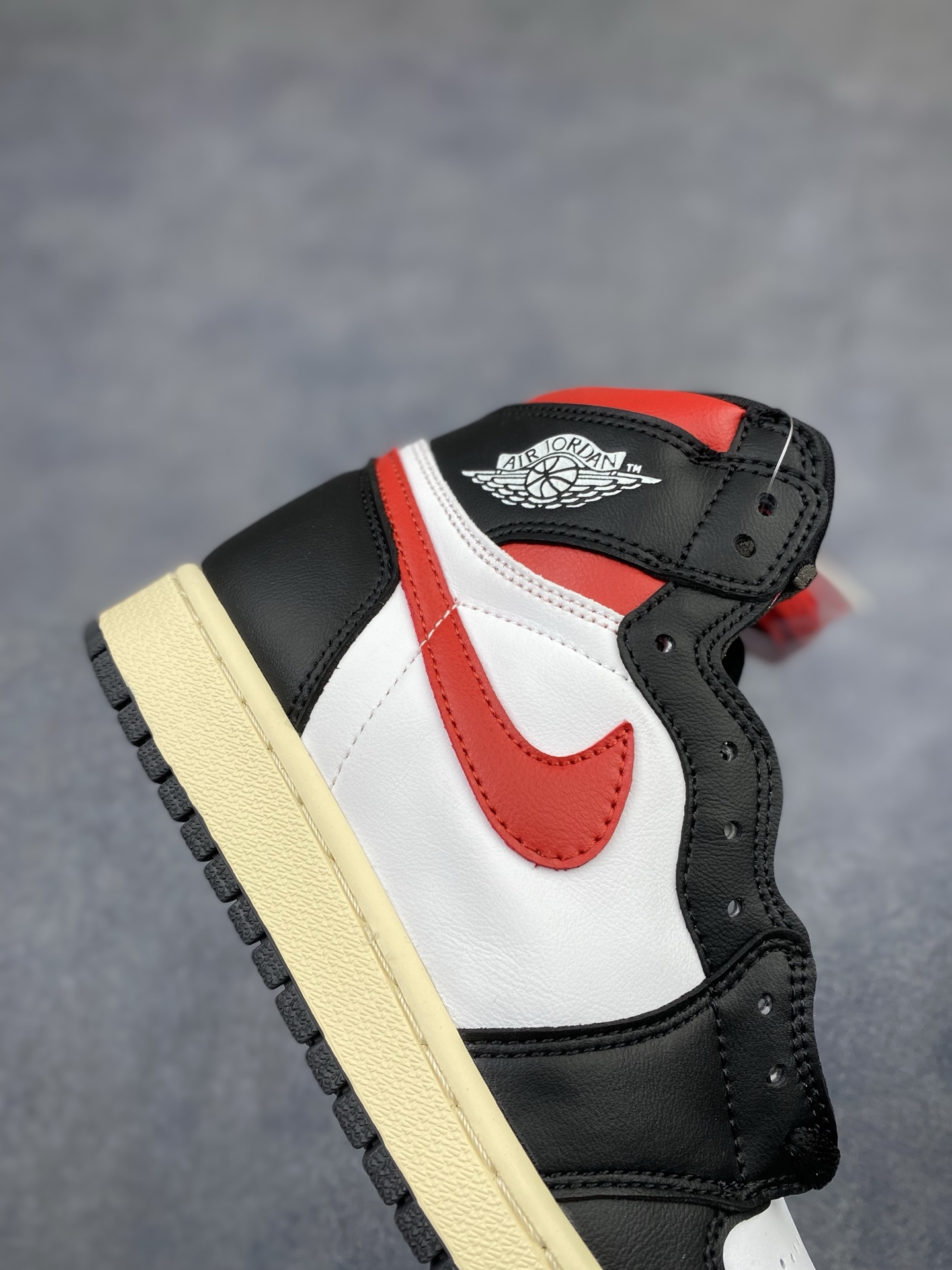 Nike Air Jordan 1 Retro High OG