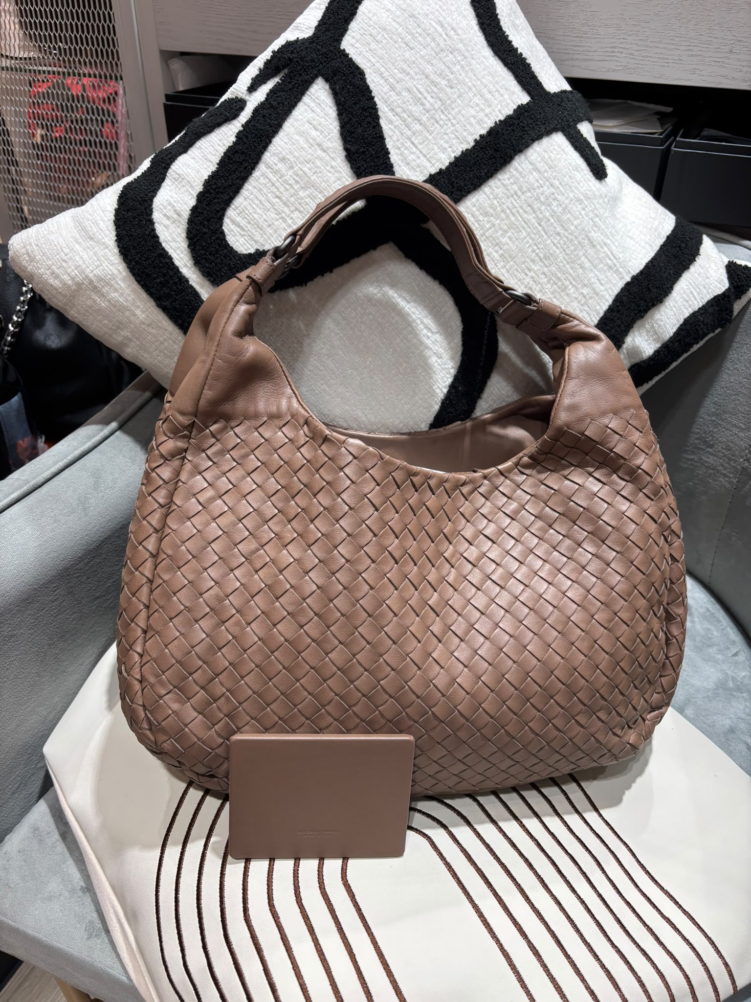 Bottega Veneta BV Hobo Bag 100%Authentic,98%new ✅dust bag 