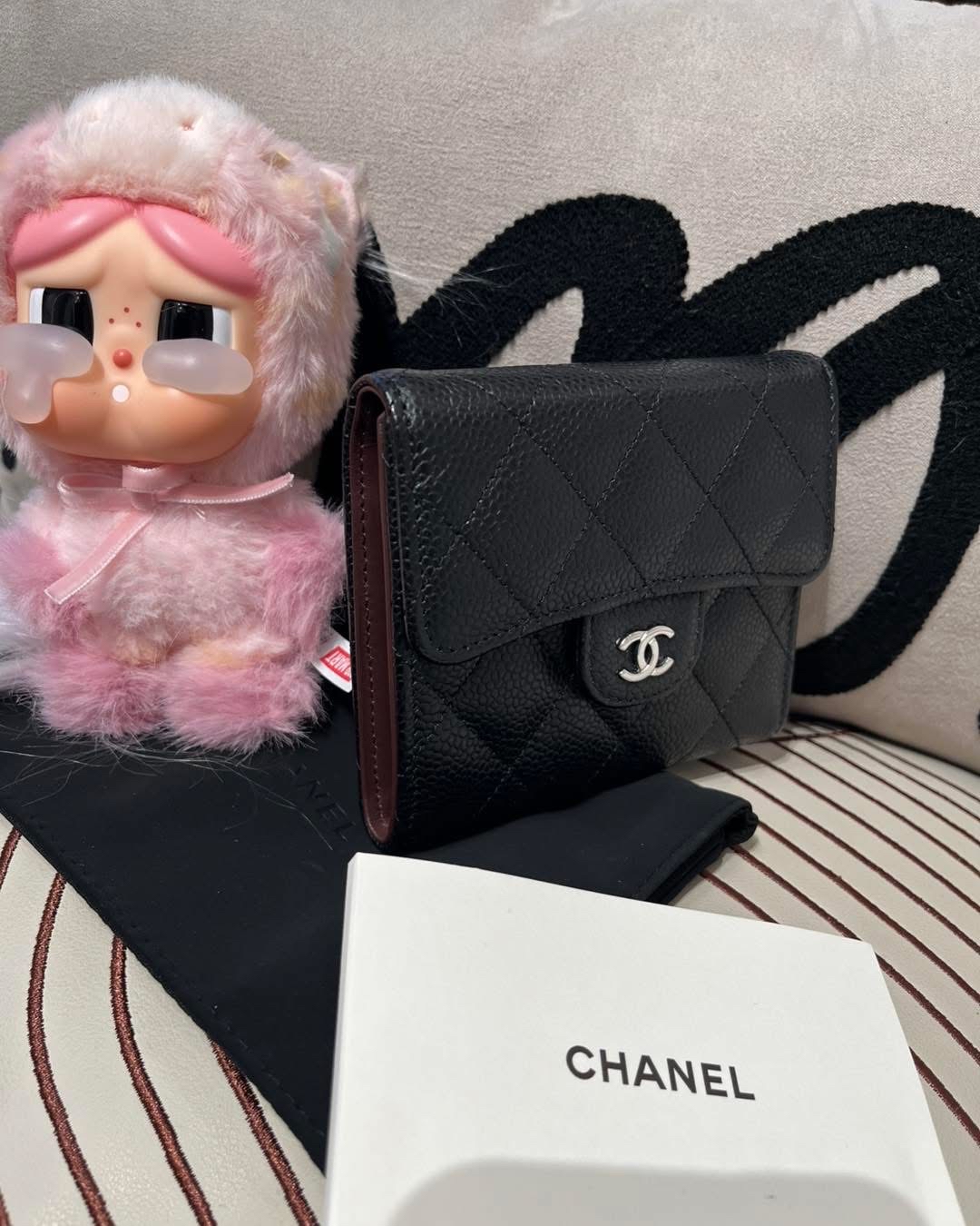 Chanel classic wallet 黑色魚子醬牛皮銀扣經典短銀包100%Authentic,99%new ✅新晶貼✅Dust bag✅ box