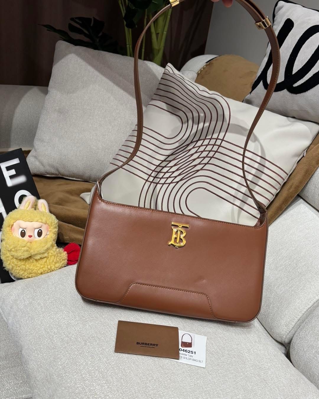 Burberry Leather TB Shoulder Bag hobo 100%Authentic,95%new✅dust bag  