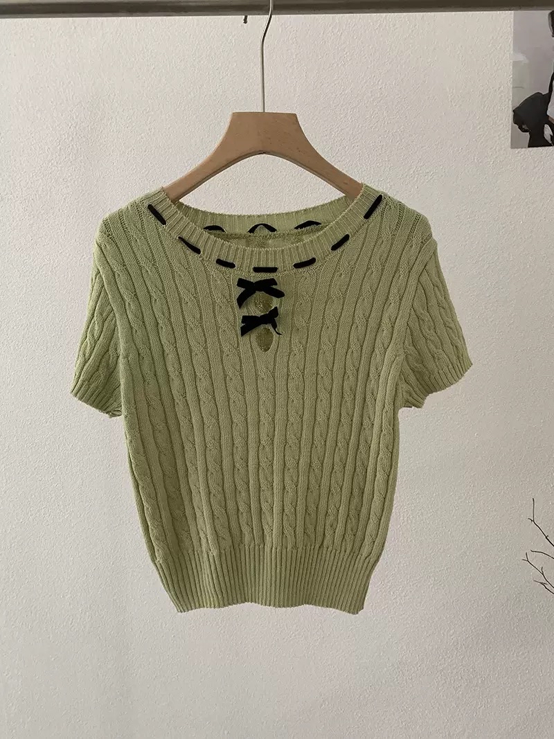 温柔风麻花蝴蝶结针织上衣