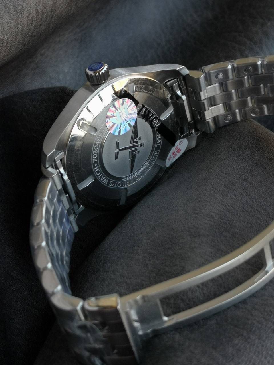 IWC万国表飞行员系列IW328206腕表，精钢表壳表链，绿色表盘，搭载2892型自动机械机芯，40毫米。