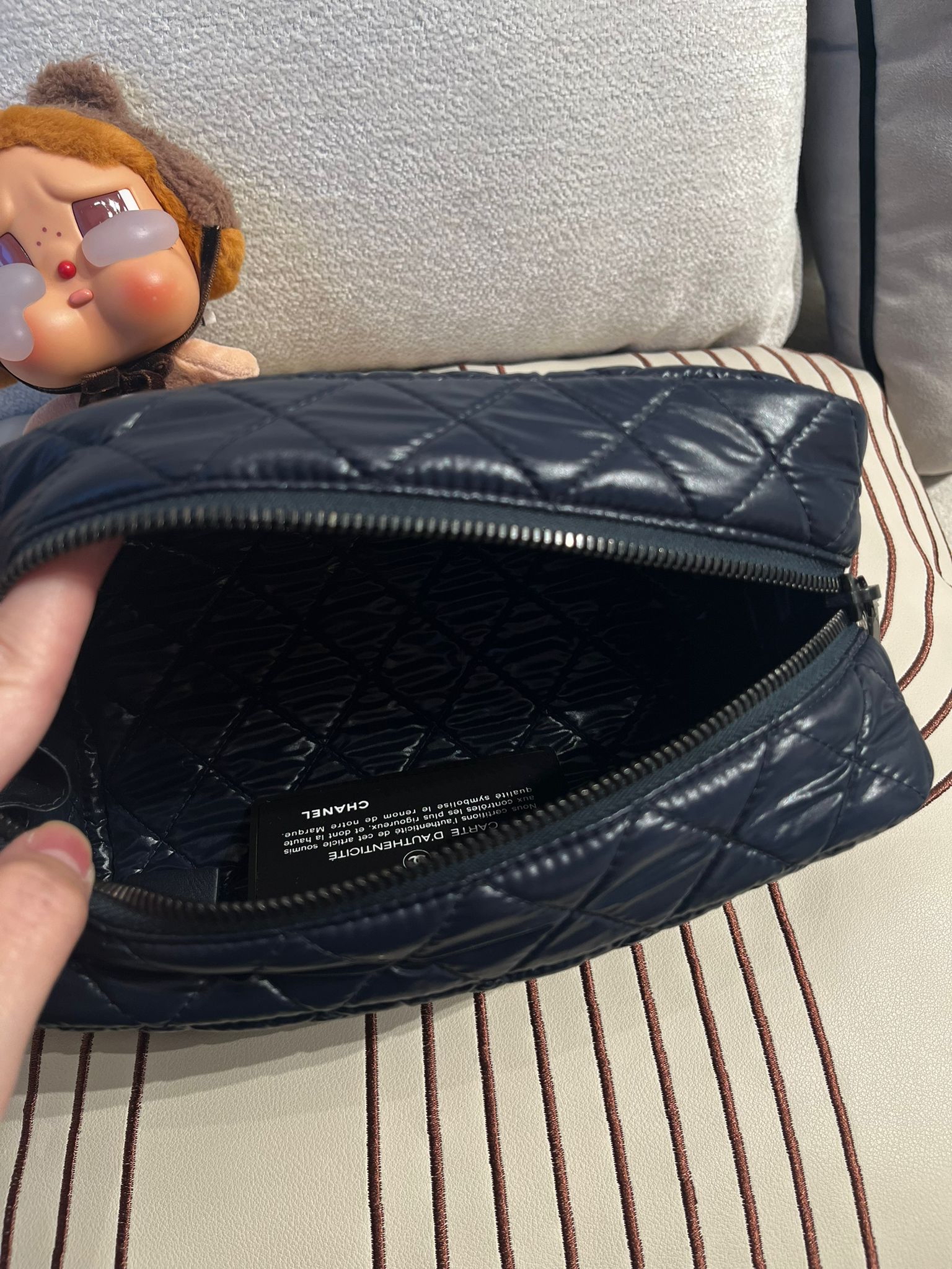 Chanel pouch navy nylon  100%Authentic , unused 未使用品 ✅CARD✅dust bag 