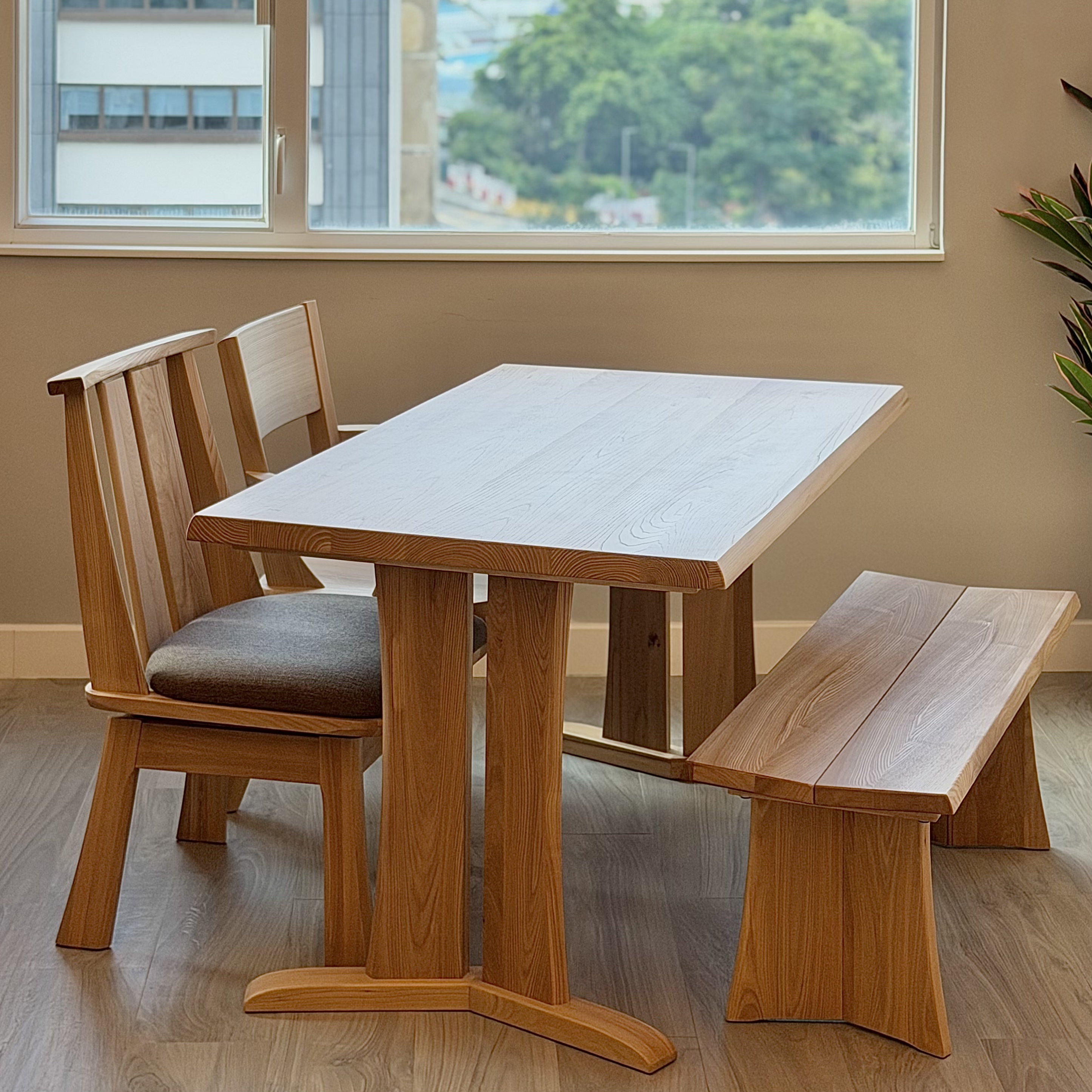 新品推介KOBE Dining Table