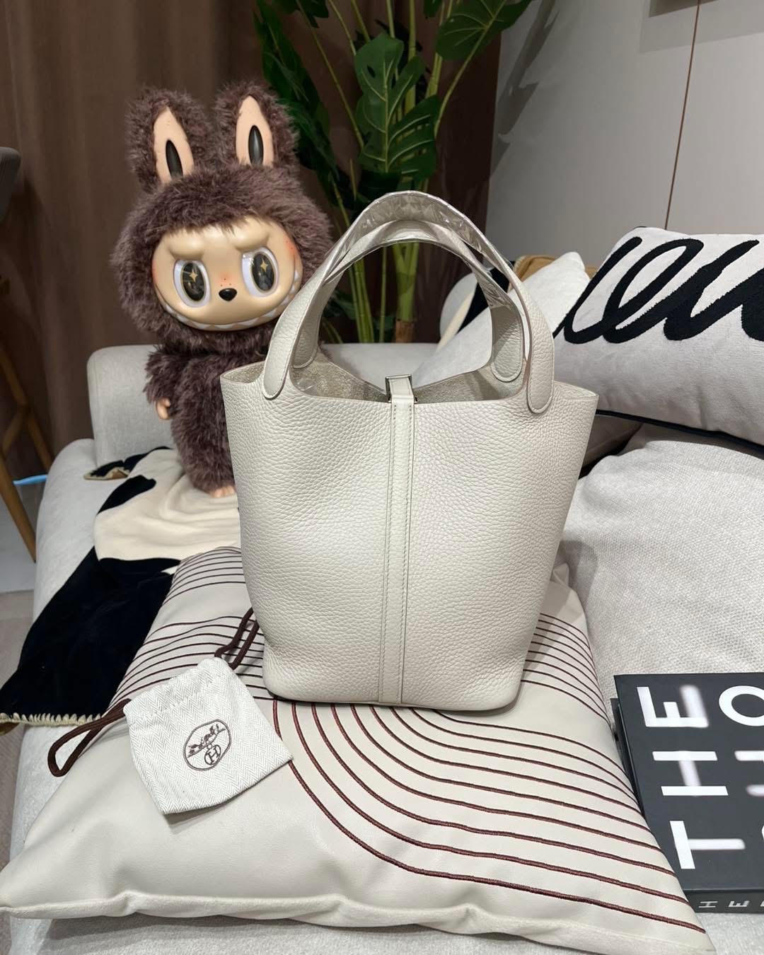 Hermes picotin 22,8L Beton Stamp U 100%Authentic, 99%New ✅Key Lock ✅Dust bag✅Box