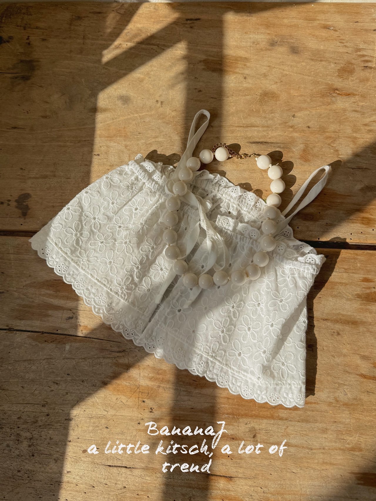 Bananaj | Lace sleeveless (M100-110)