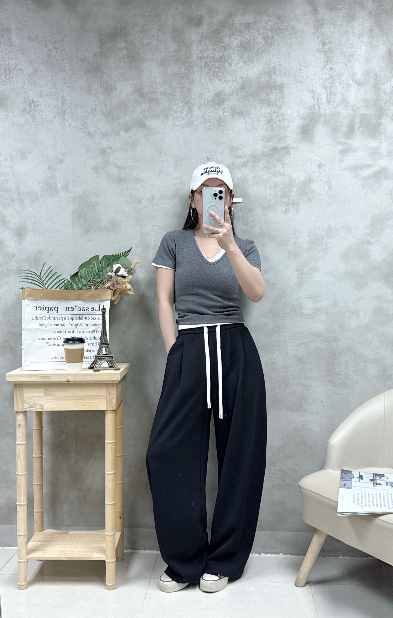 風褸料立體刺繡字cap