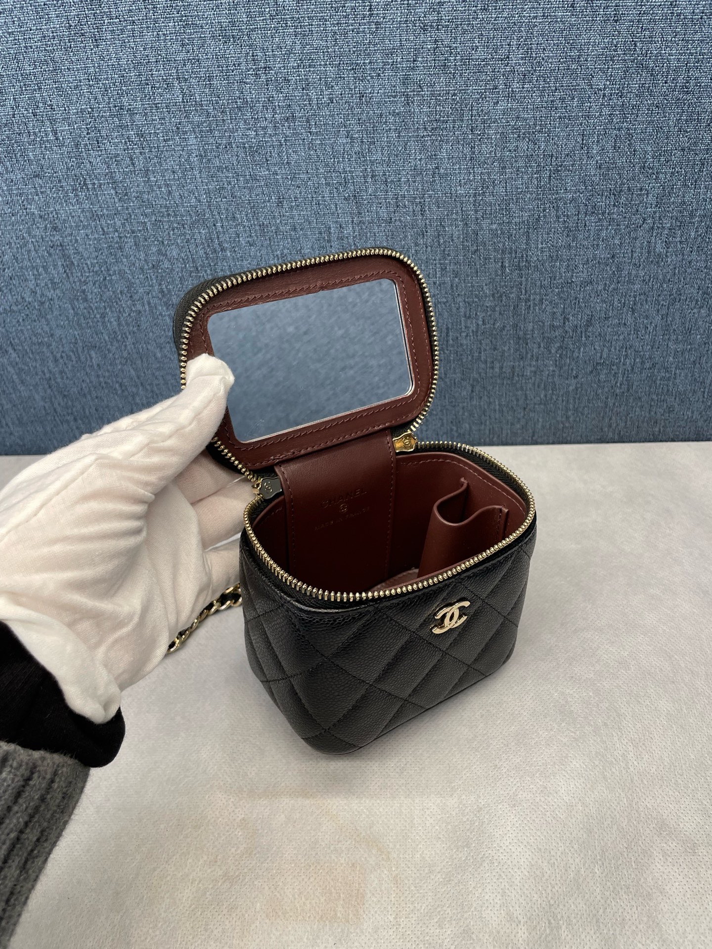 【預訂貨品】CHANEL黑金荔枝皮盒子包