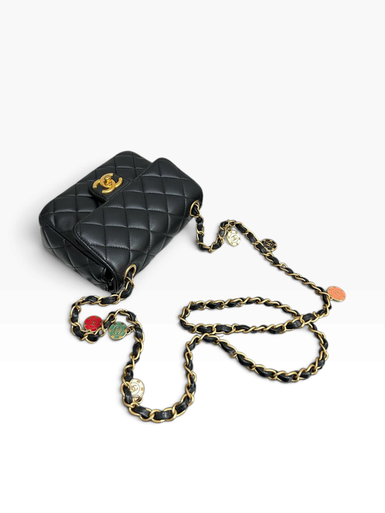 Pre owned chanel 23c W9151